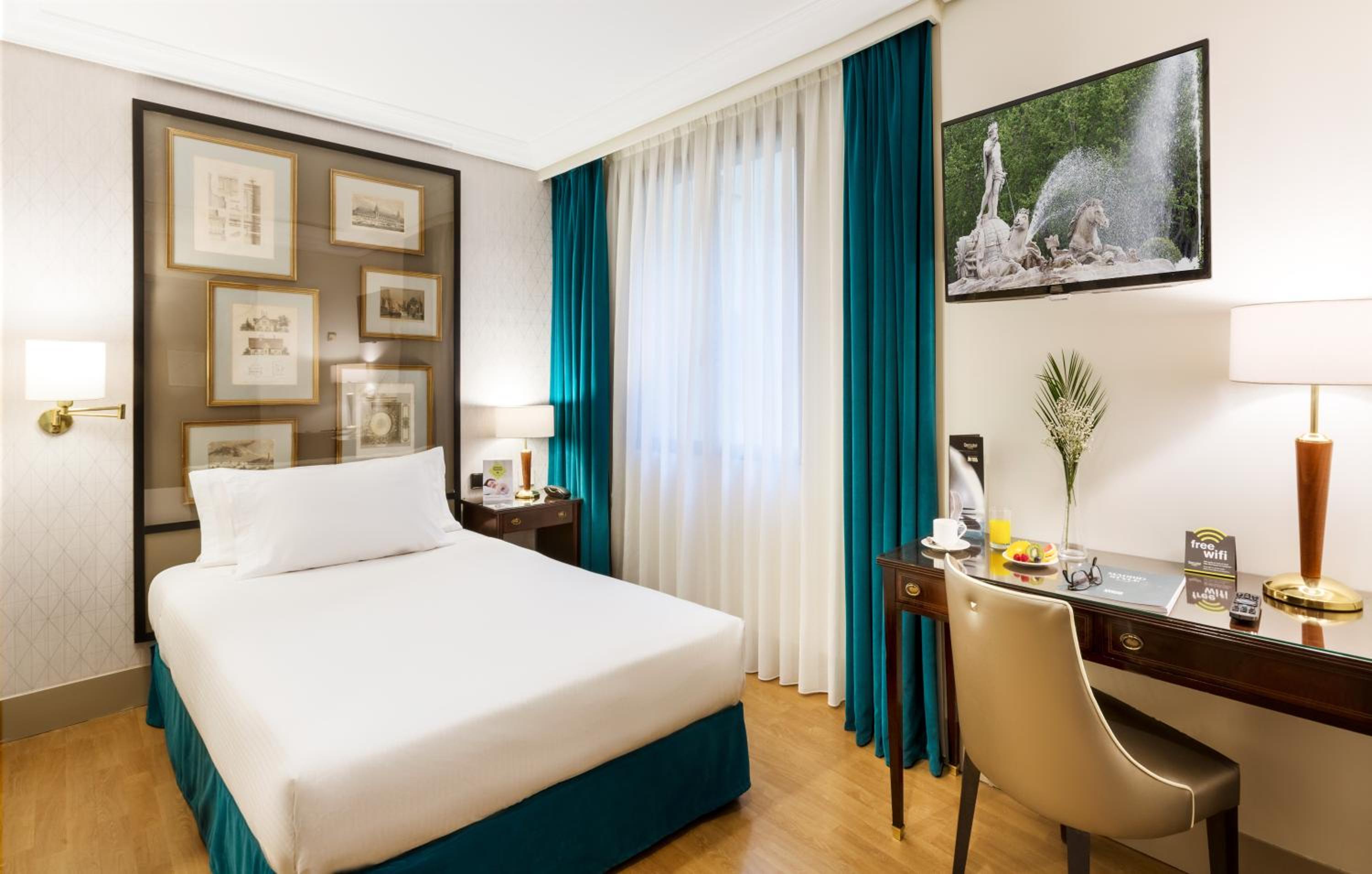 Single  Interior Room