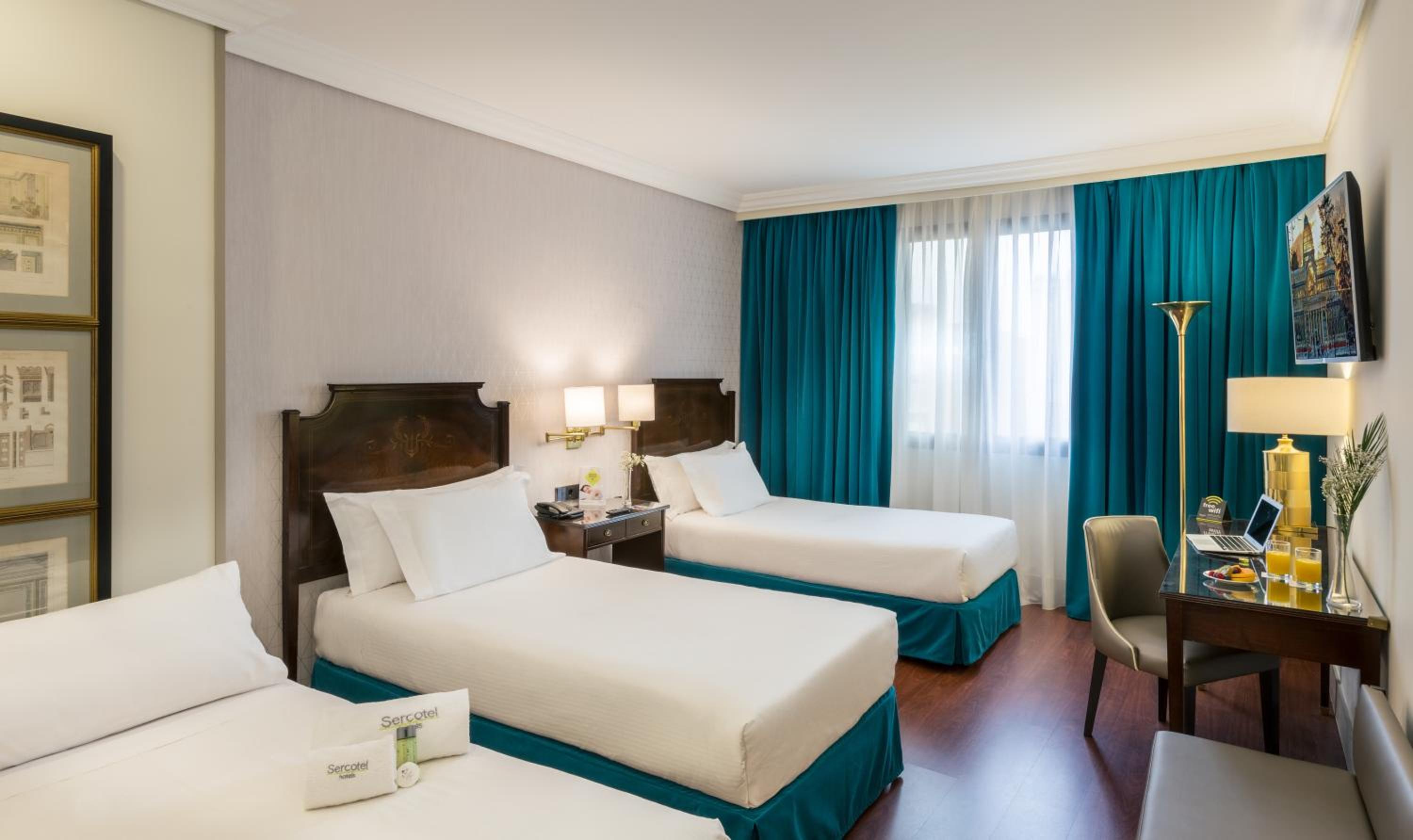 Double Room with Extra Bed - Photo 1