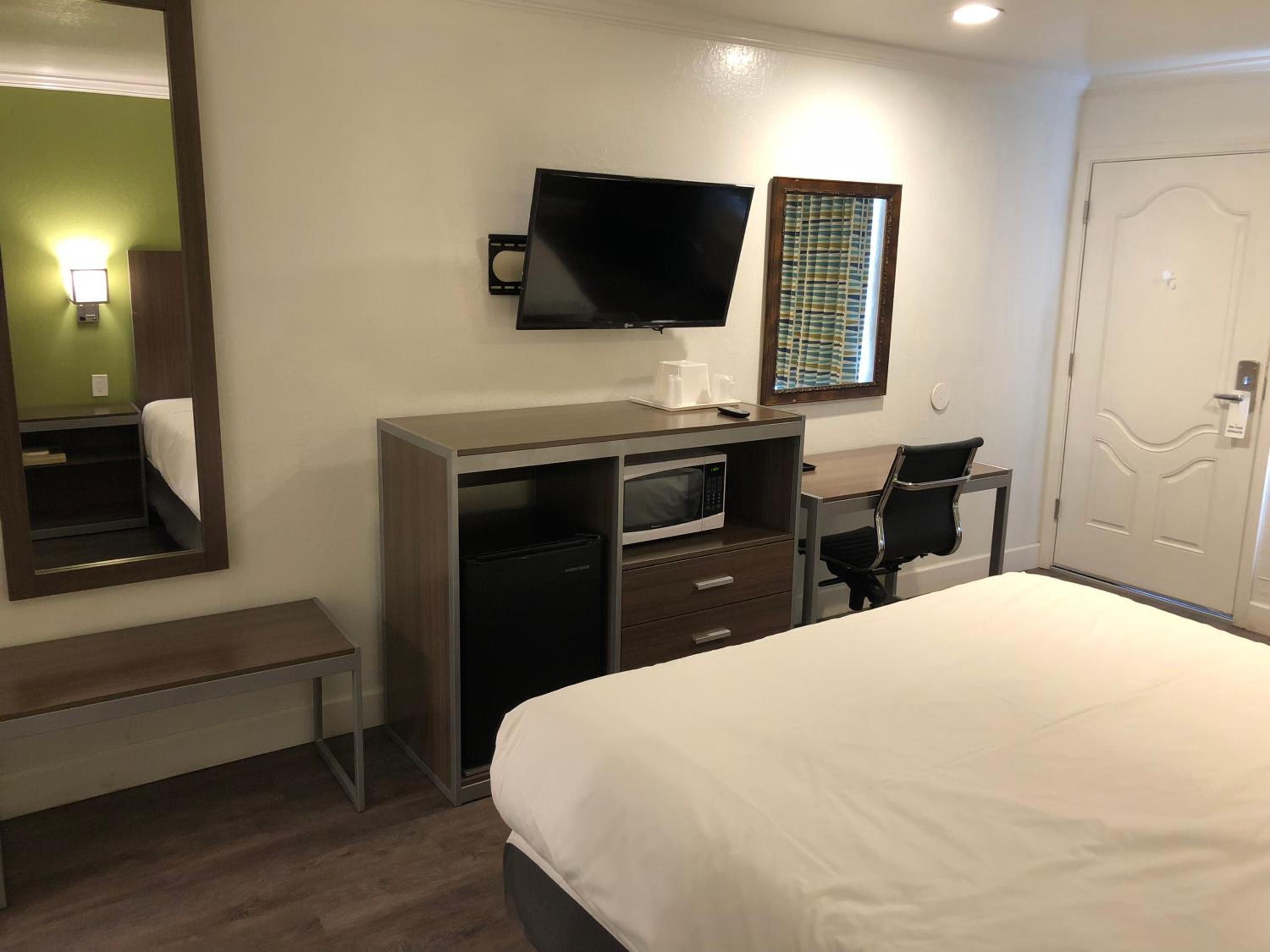 Deluxe Queen Room photo 1