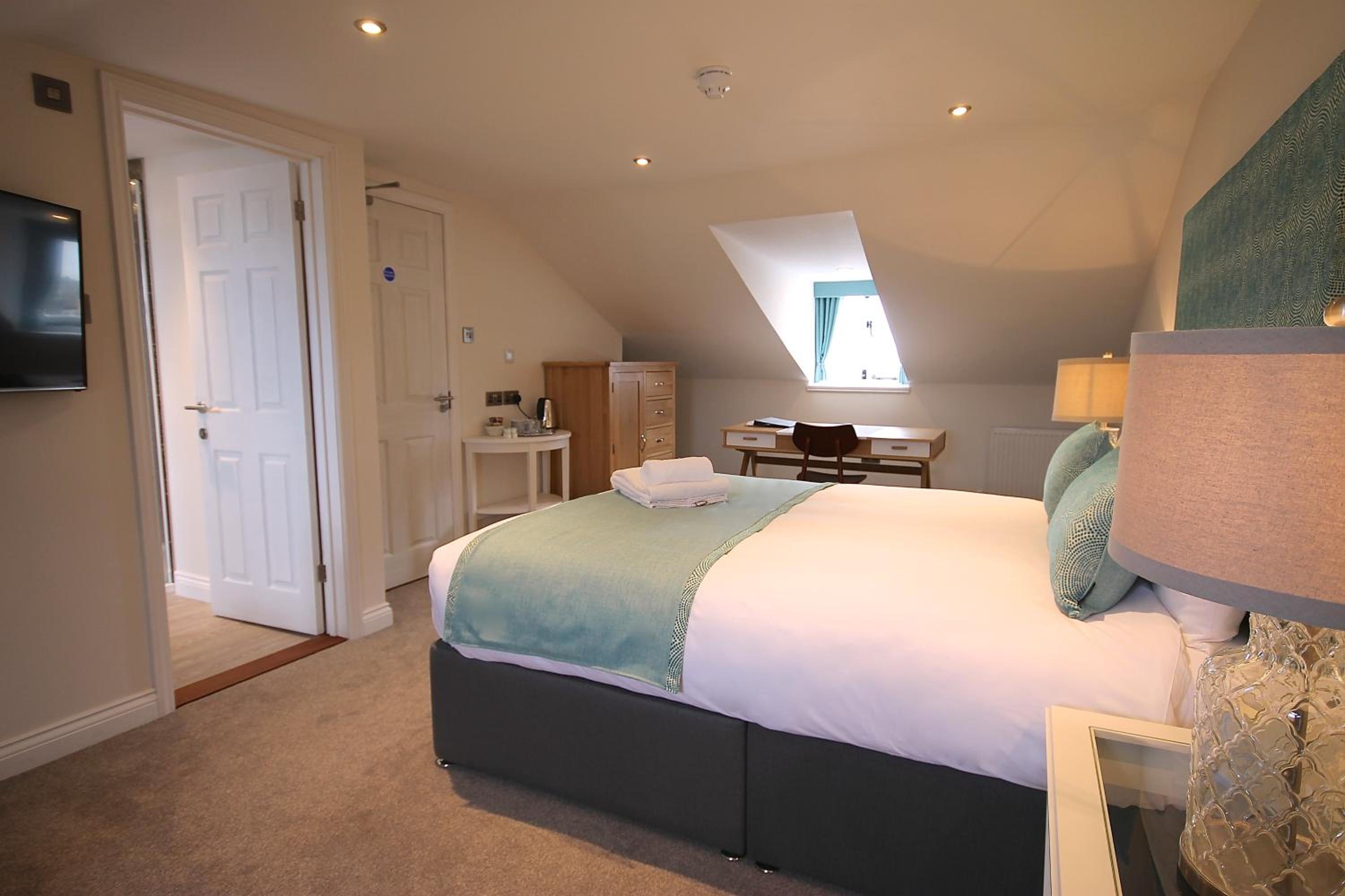 Superior Attic Room photo 2