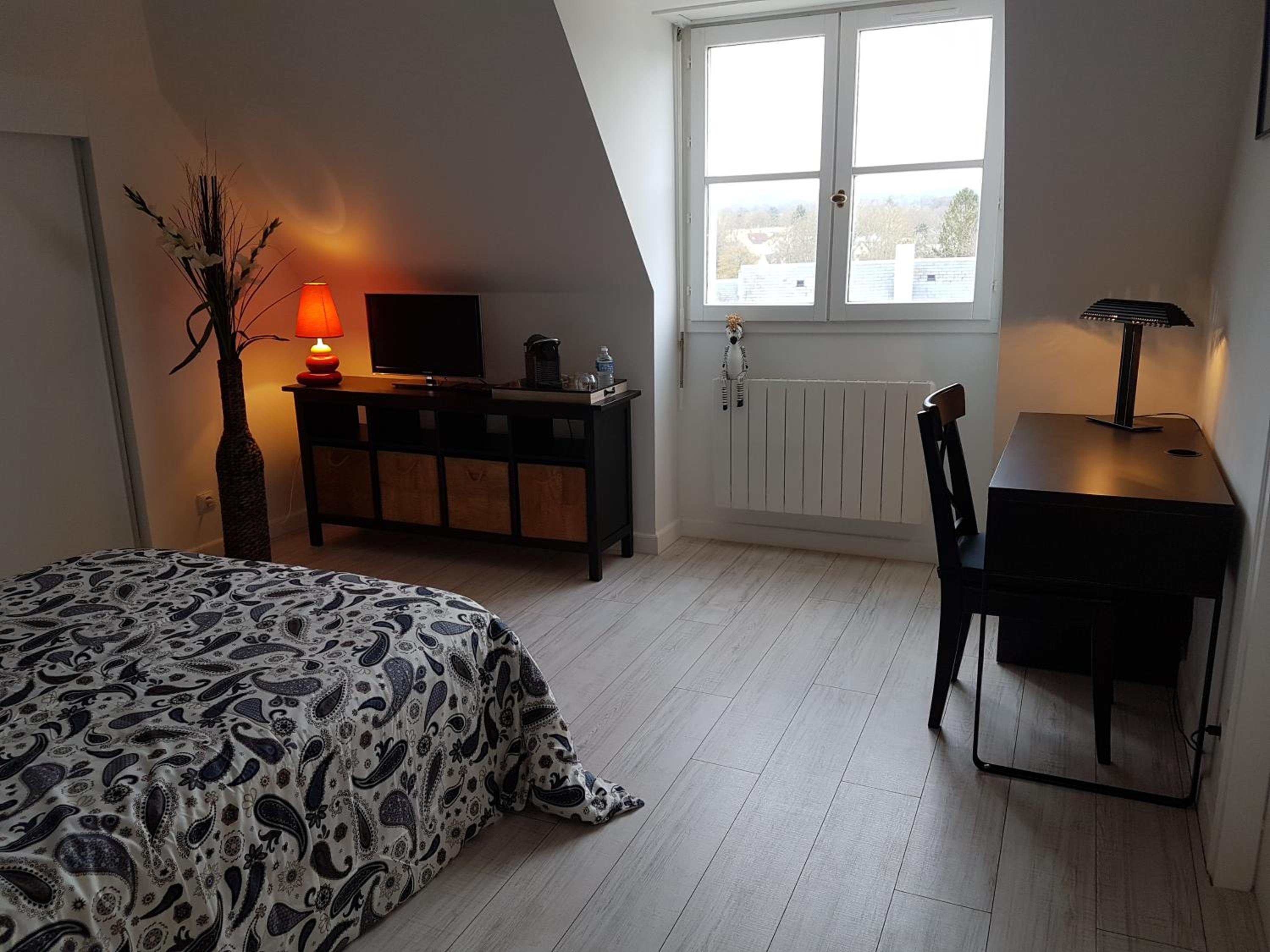 Double Room - Photo 8