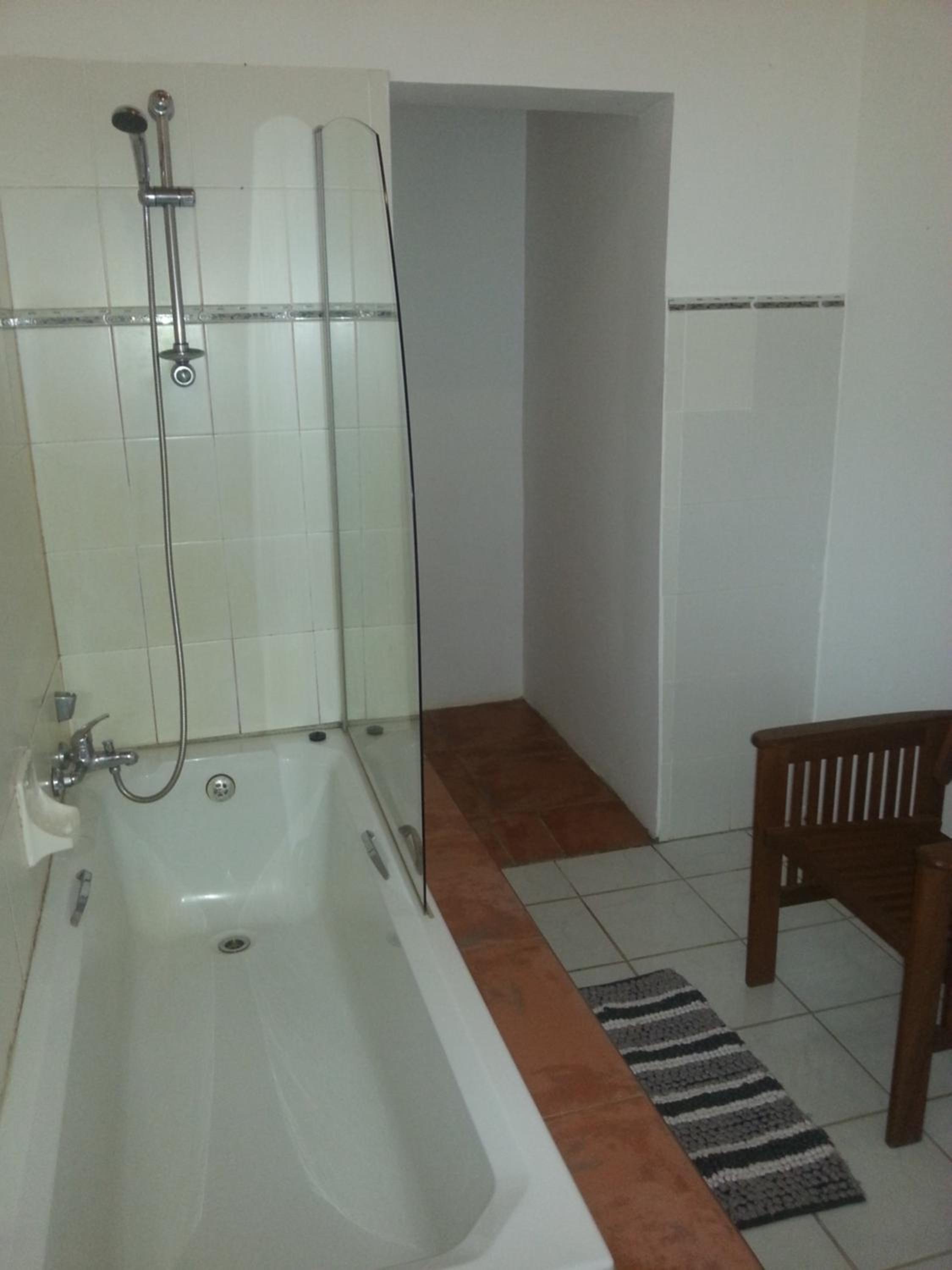 Double Room with Patio photo 3