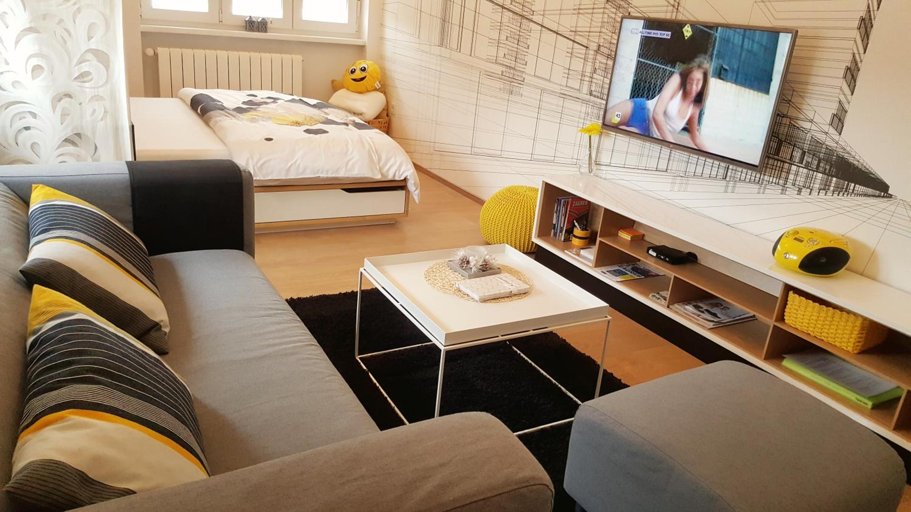 Studio Apartment