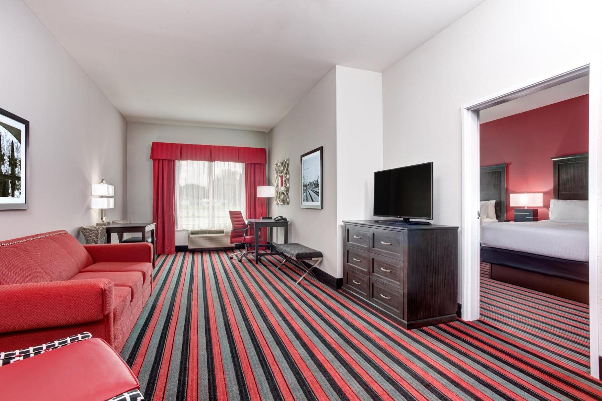 Queen Suite with Two Queen Beds - Communications Accessible