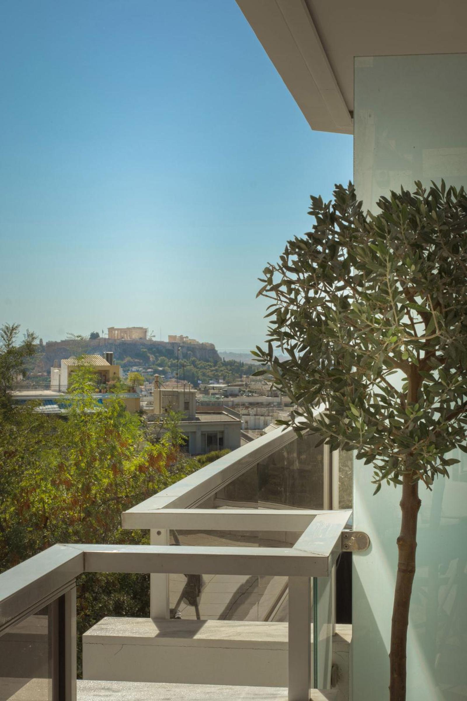 Boutique Room with Private Balcony & Acropolis View photo 2