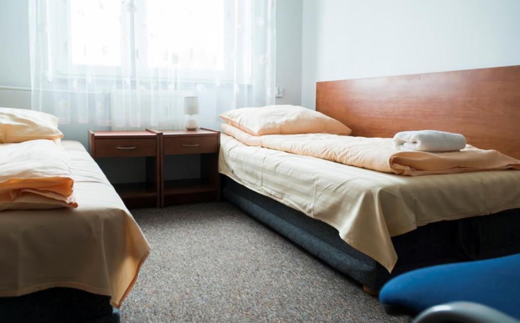 Twin Room - Photo 4