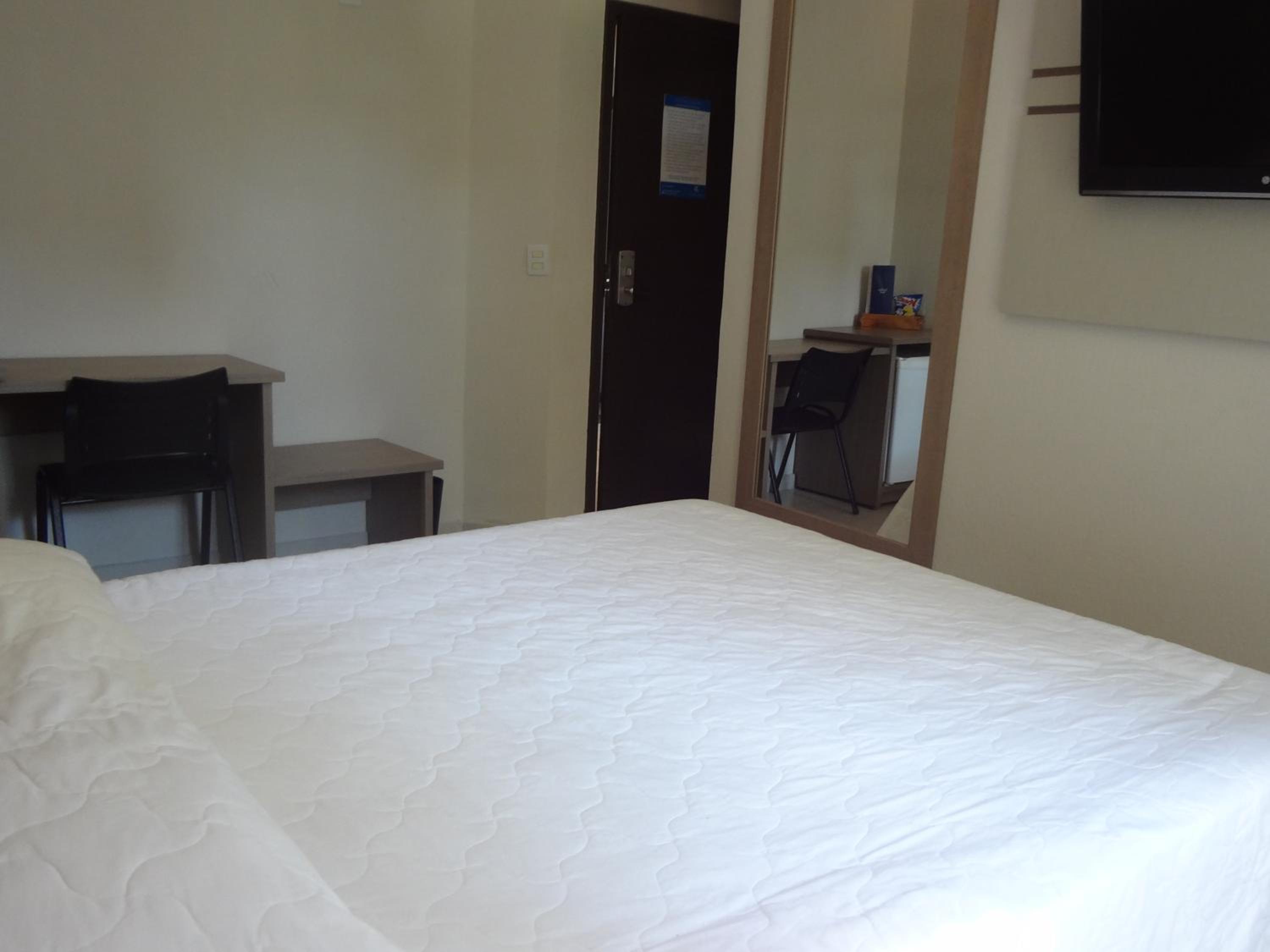 Standard Double or Twin Room photo 2