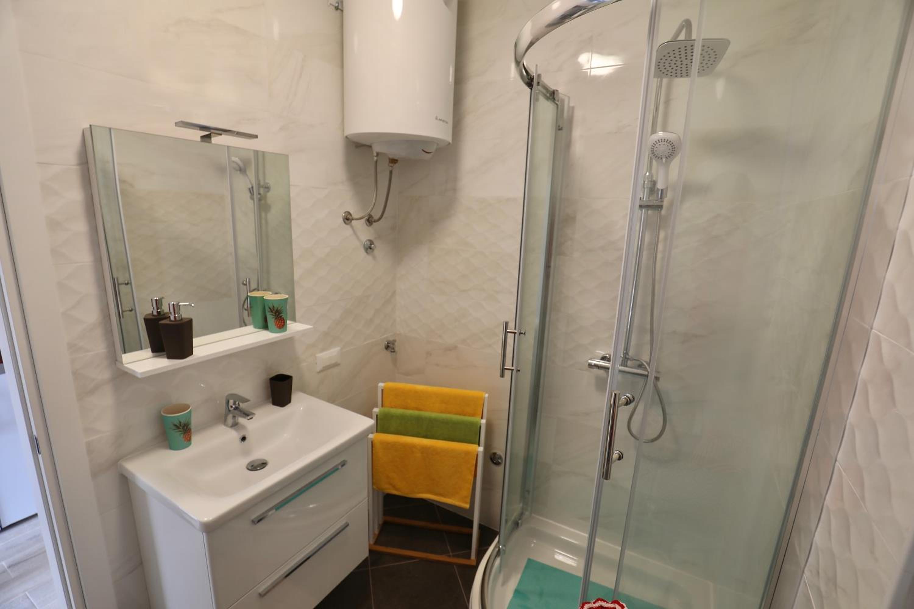 Studio Apartment with Sea View thumbnail 5