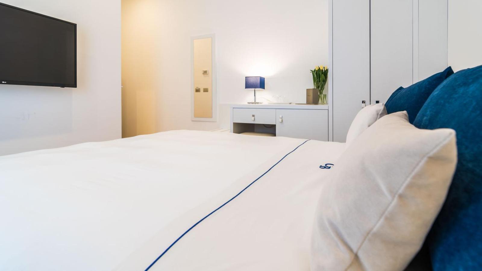 Small Double Room photo 2