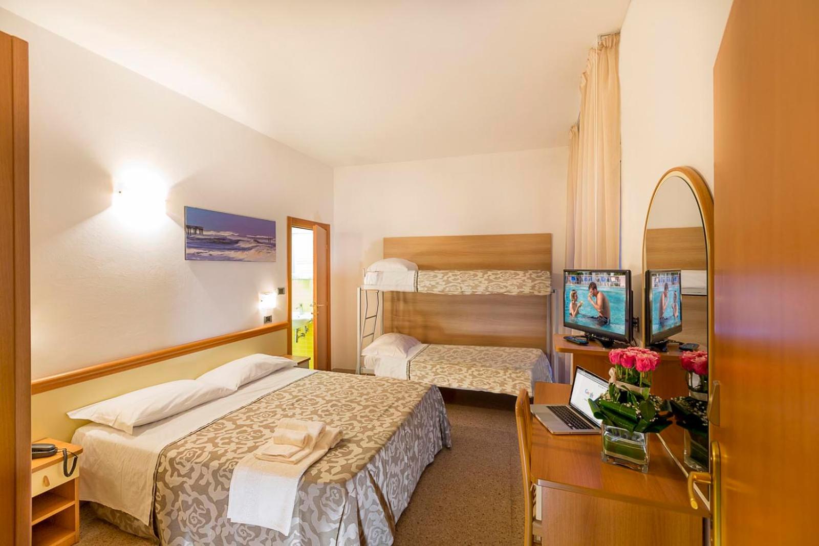 Standard Quadruple Room