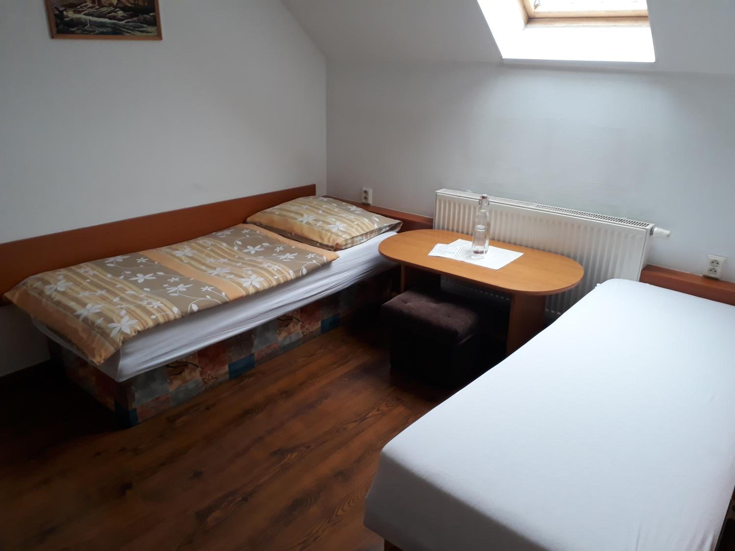 Standard Twin Room photo 2