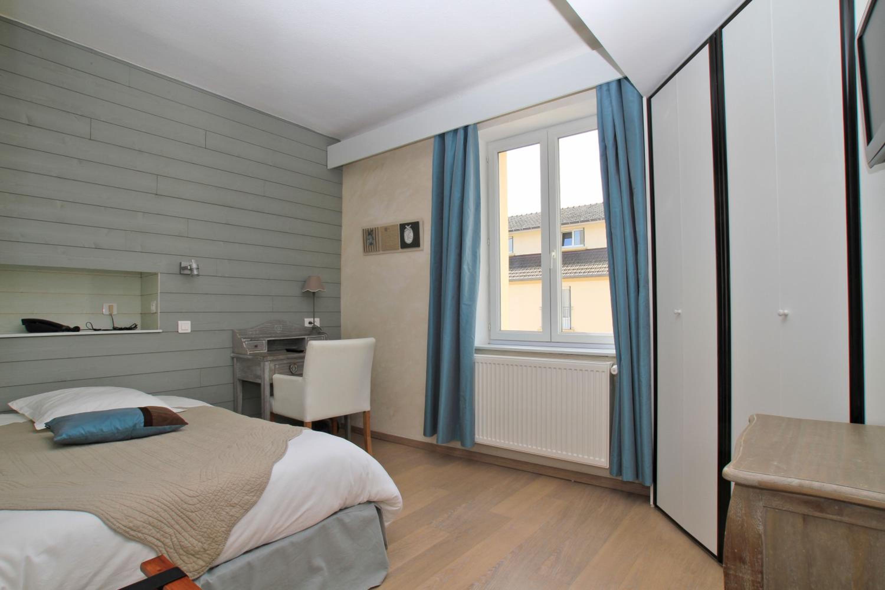 Single Room - Photo 1