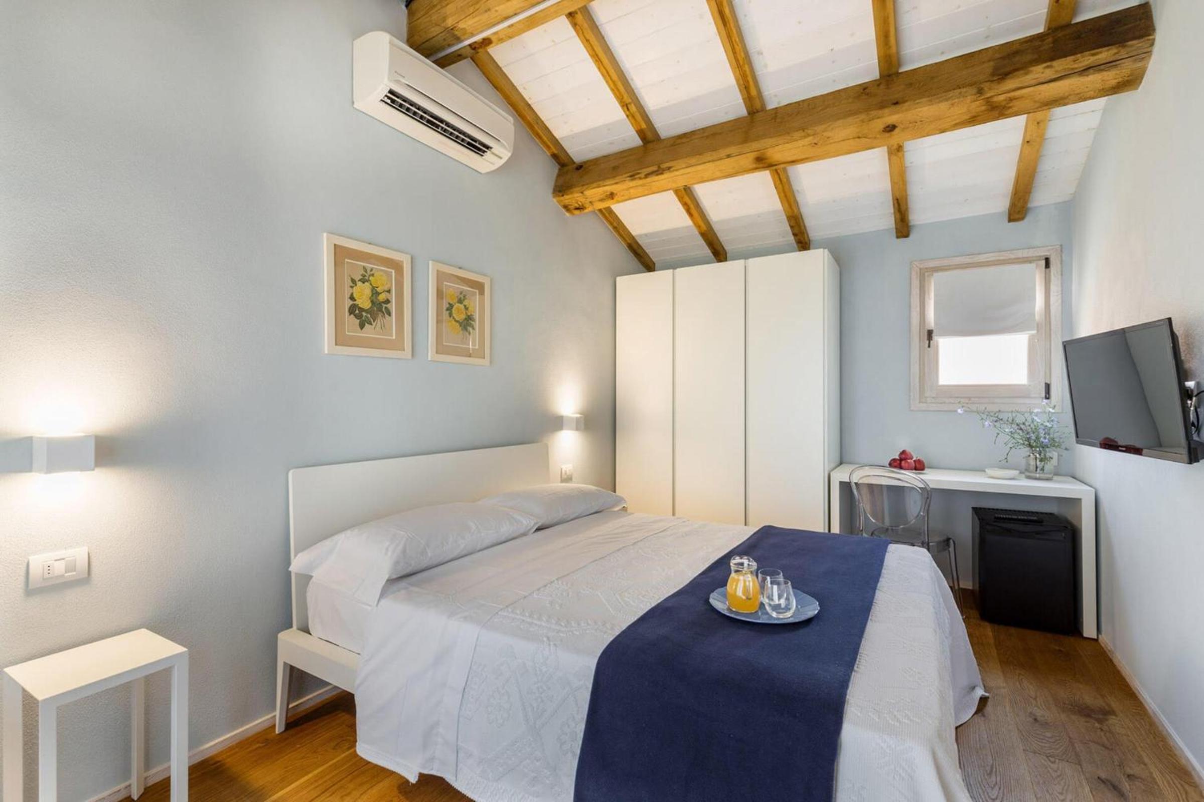 Deluxe Room photo 1
