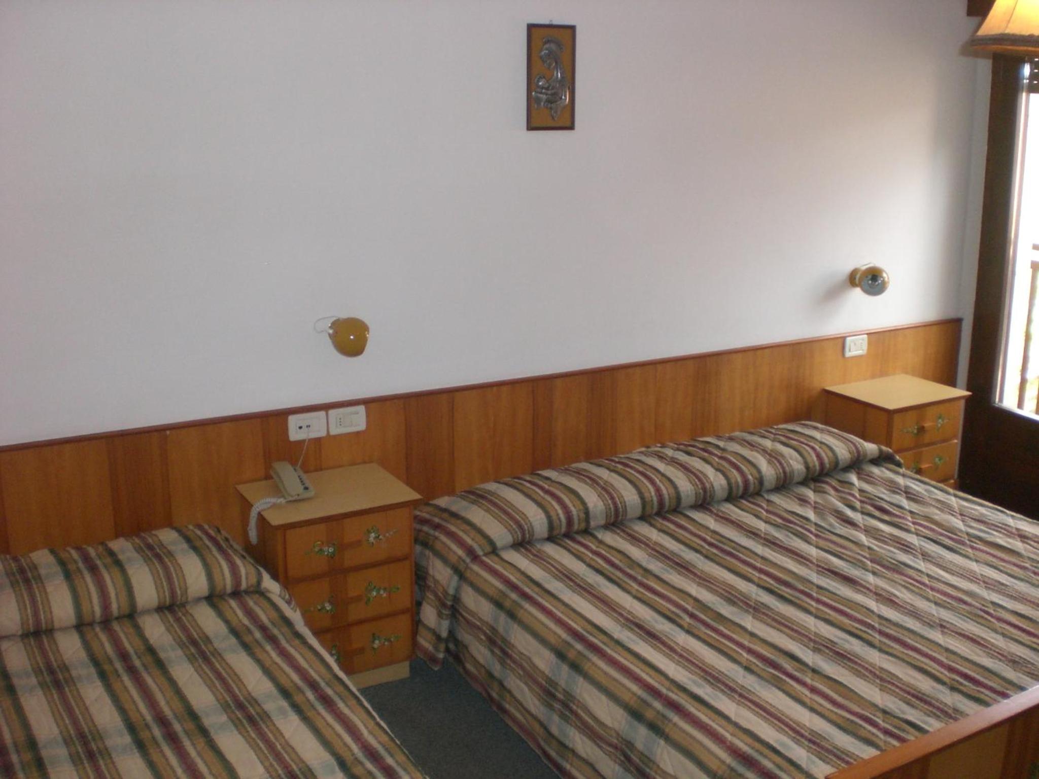 Triple Room with Private Bathroom photo 3