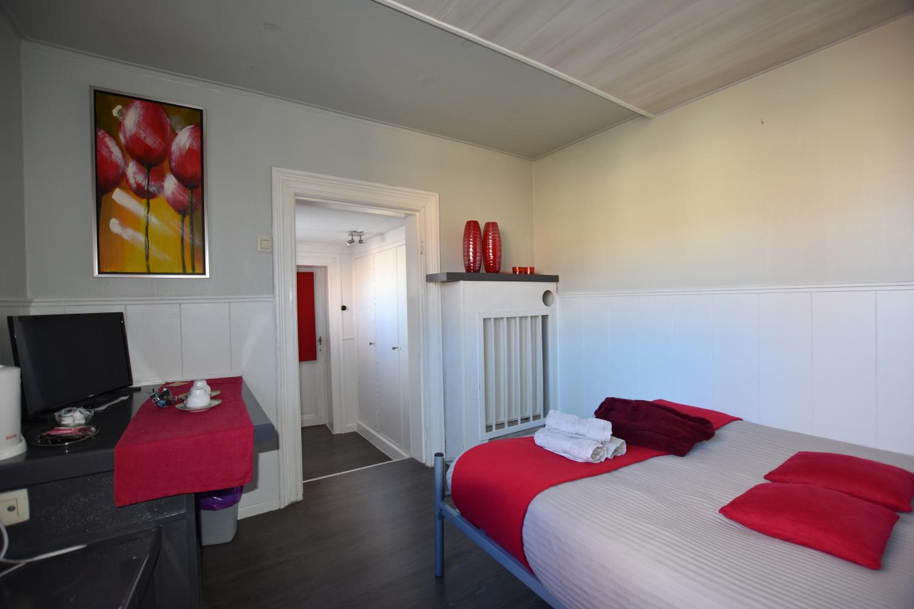 Budget Double Room photo 1