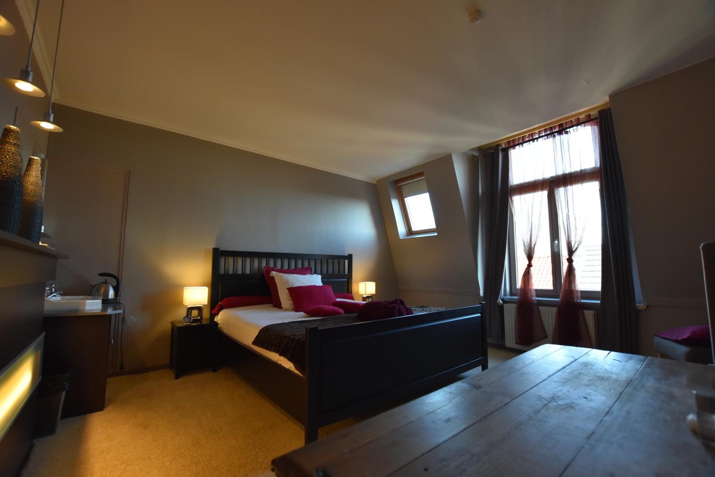 Standard Double Room photo 3