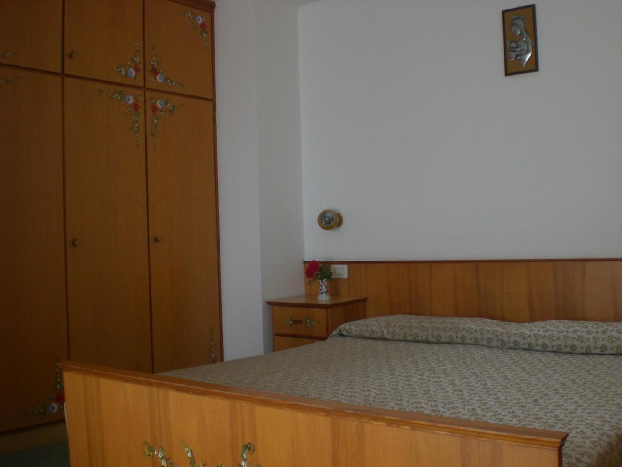 Quadruple Room with Private Bathroom photo 2