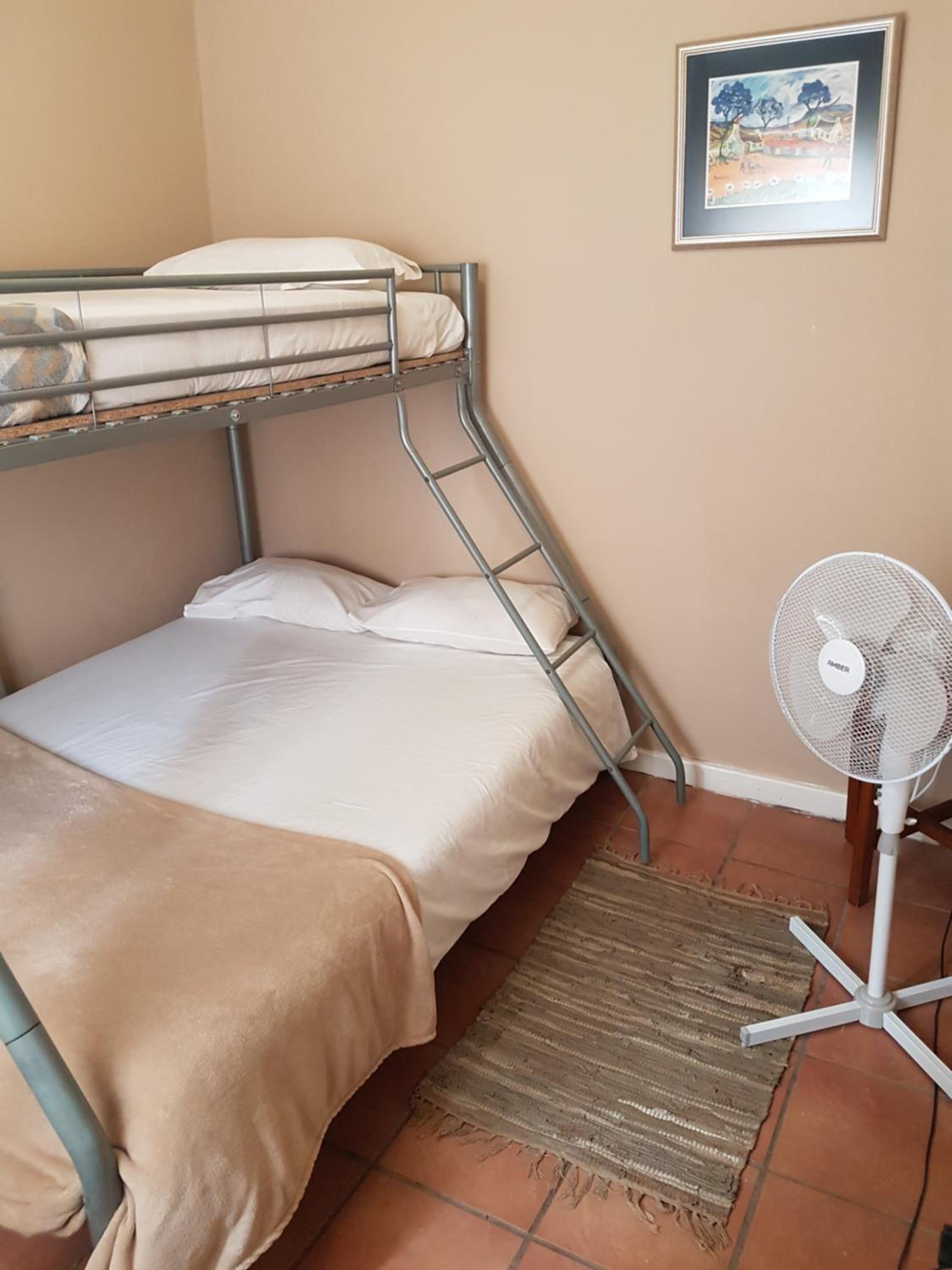 Double Room with Bunk Bed photo 1