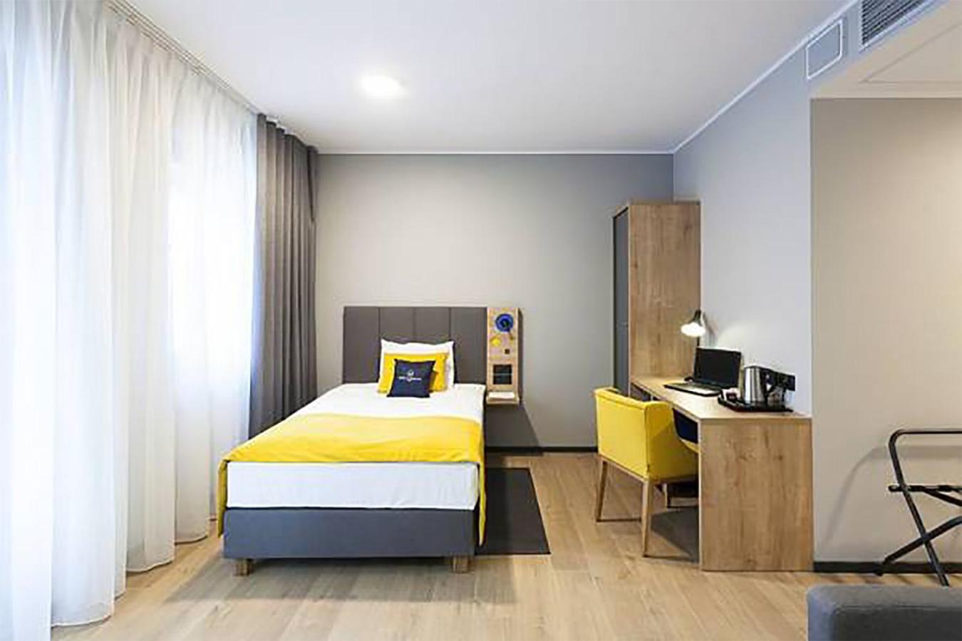 Single Room