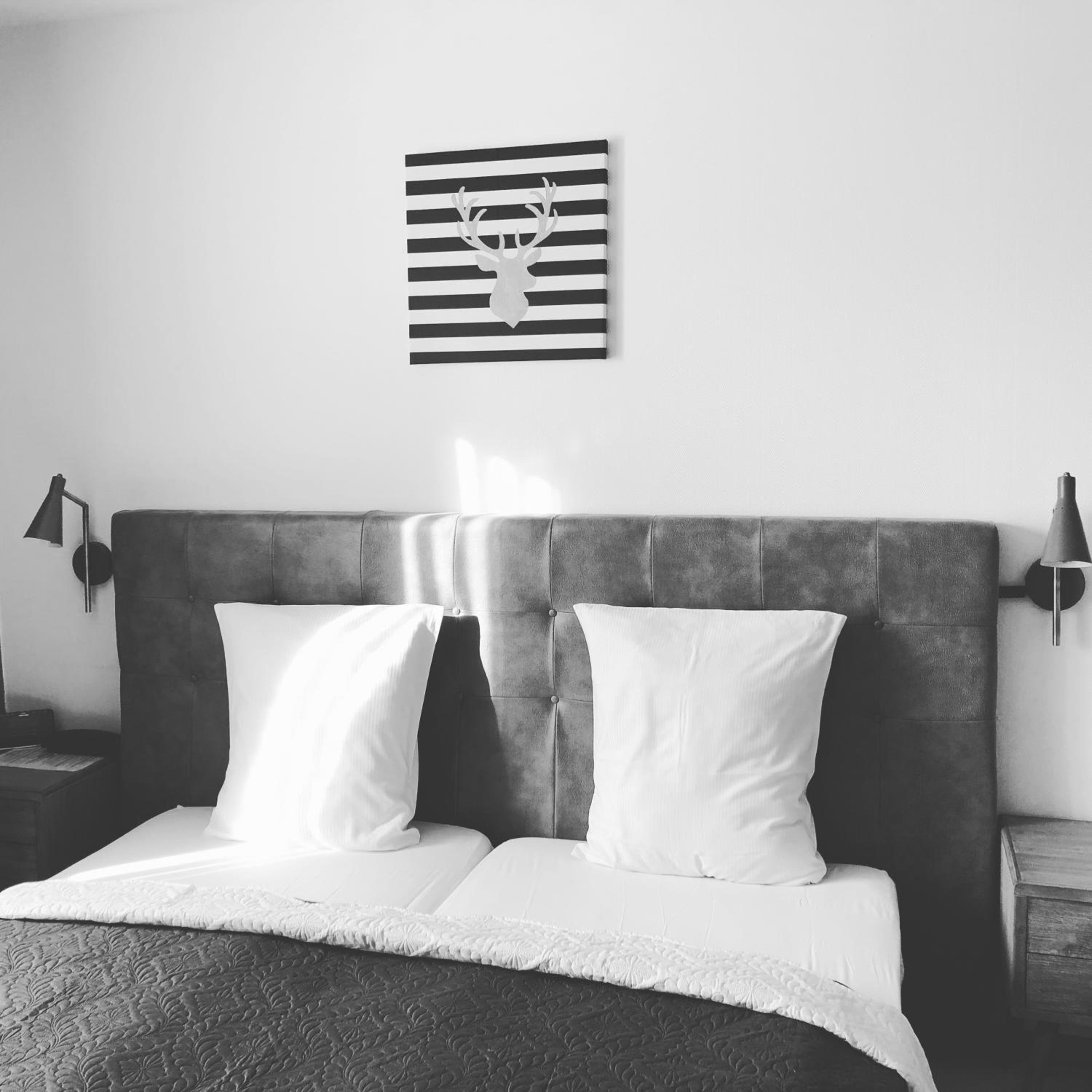 Double or Twin Room - Photo 7