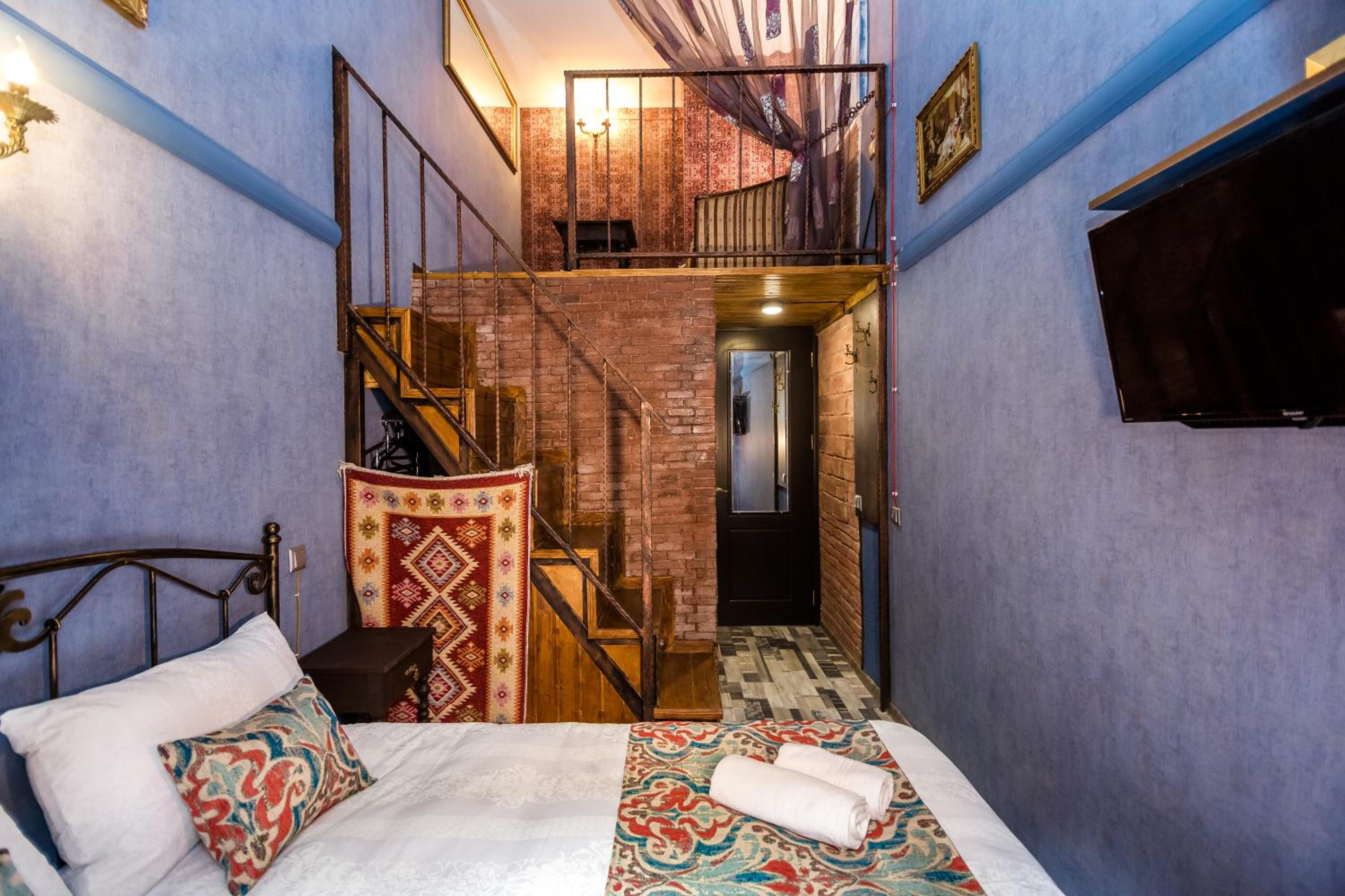Deluxe Double Room with Extra Bed photo 1