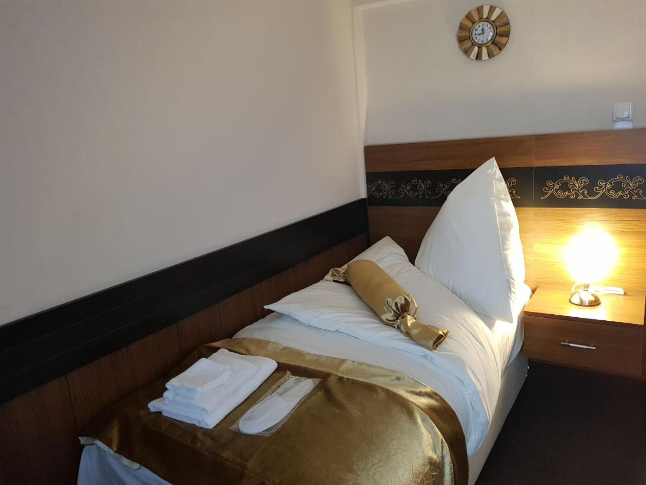 Single Room photo 2