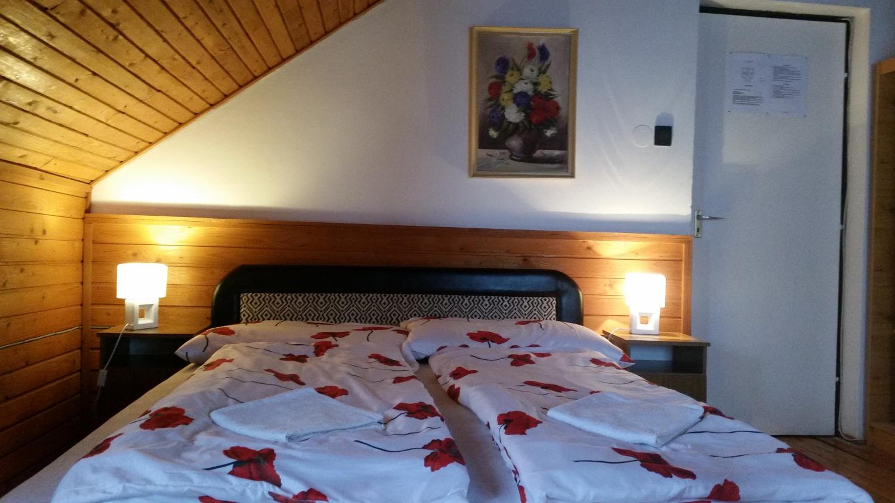 Triple Room with Private Bathroom - Photo 4