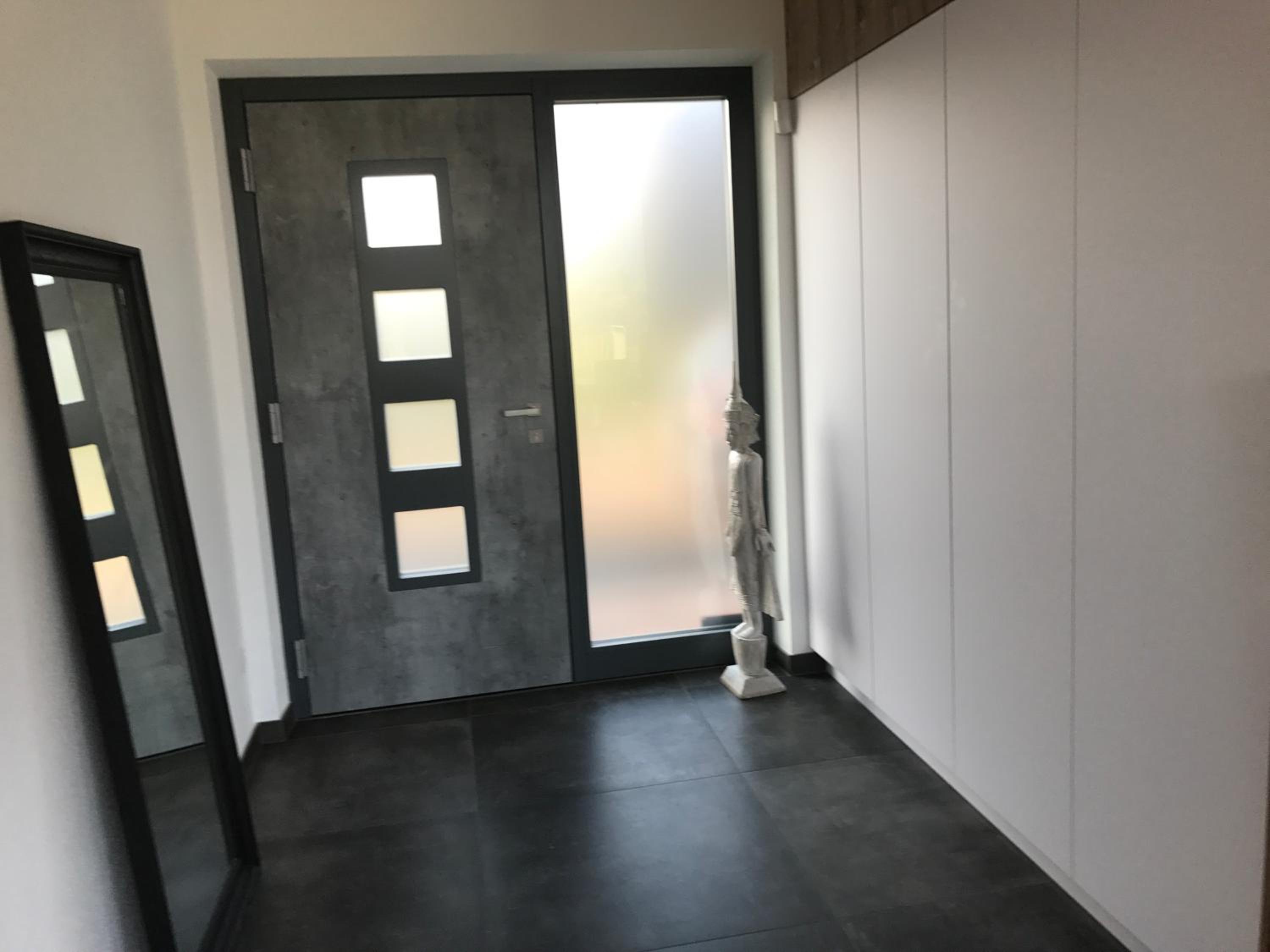 Apartment with Lake View - Photo 27