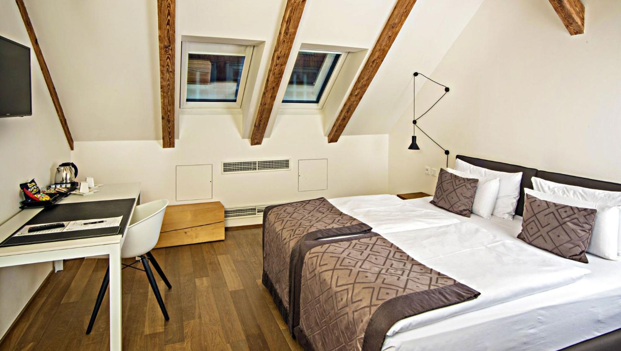 Attic Superior Double or Twin Room thumbnail 5