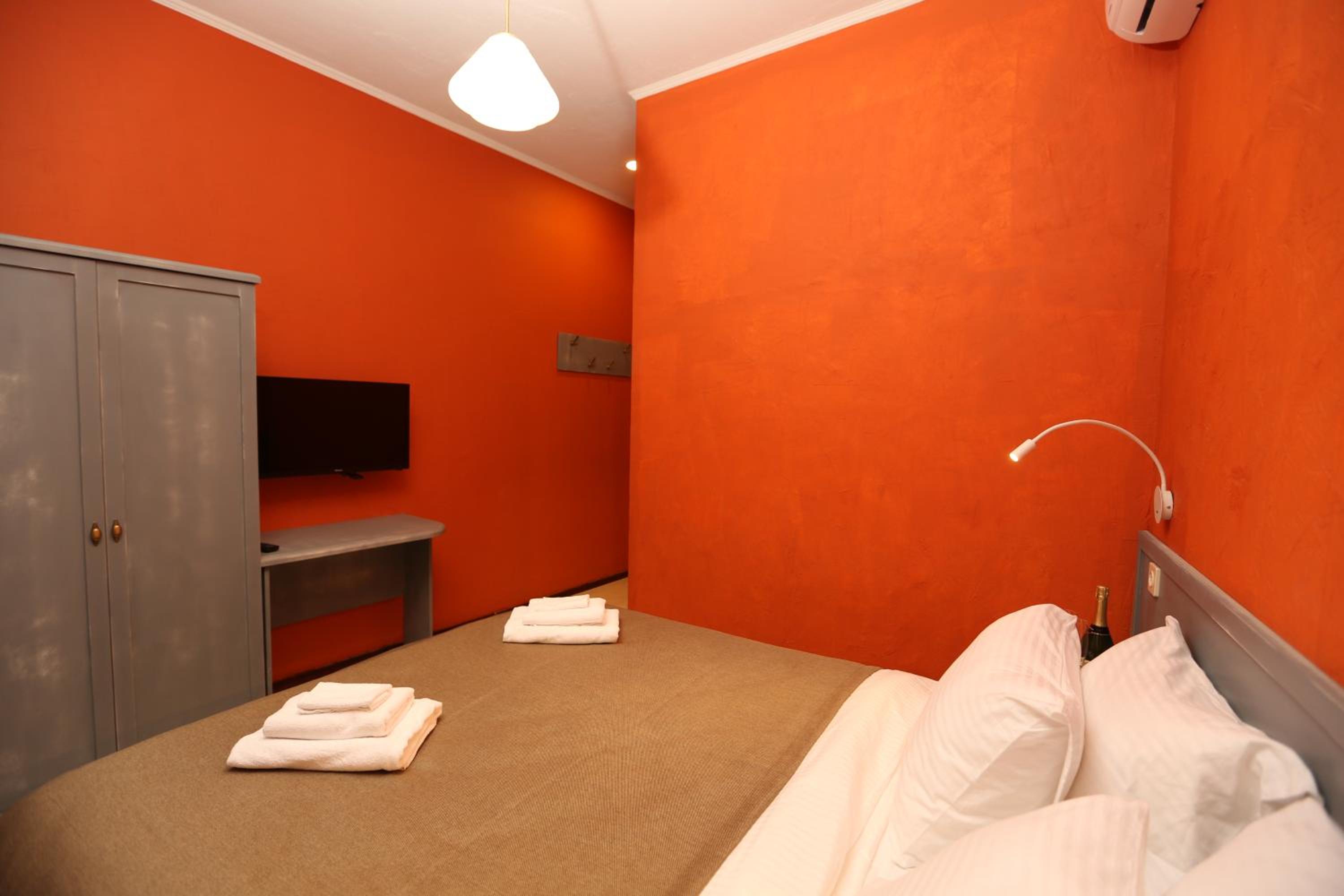 Deluxe Double Room with Balcony photo 2