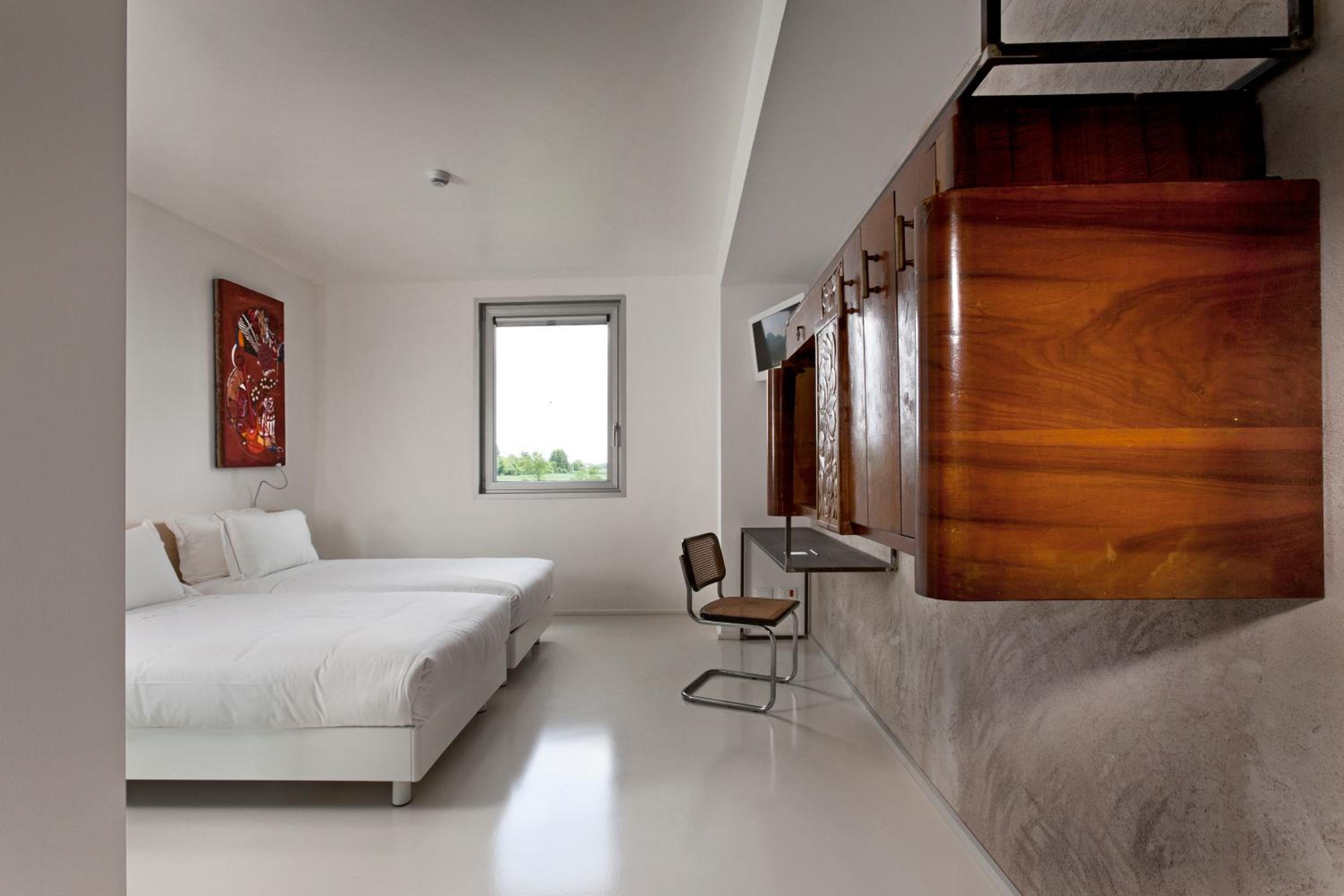 Standard Twin Room - Photo 5
