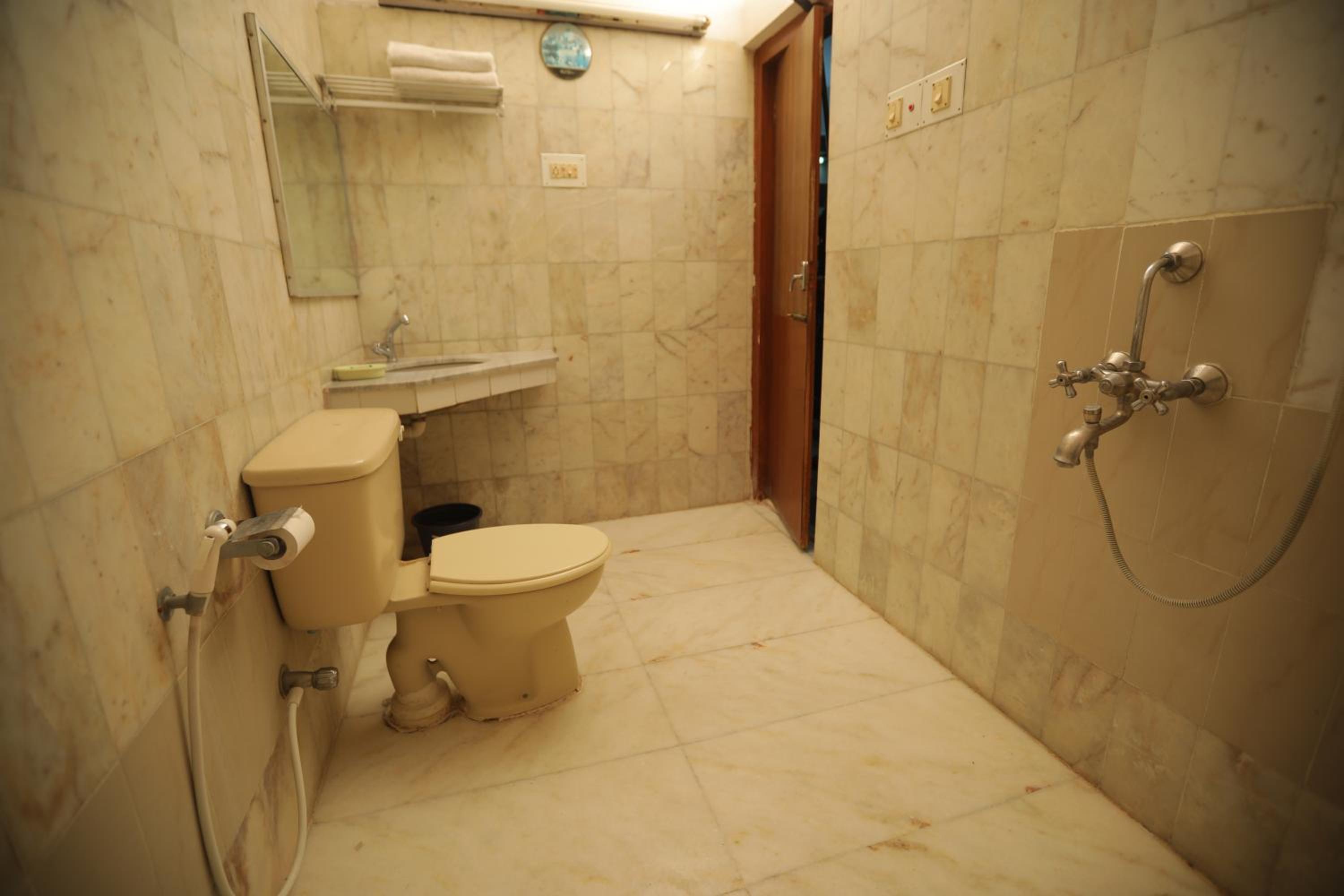 Suite - Photo 4