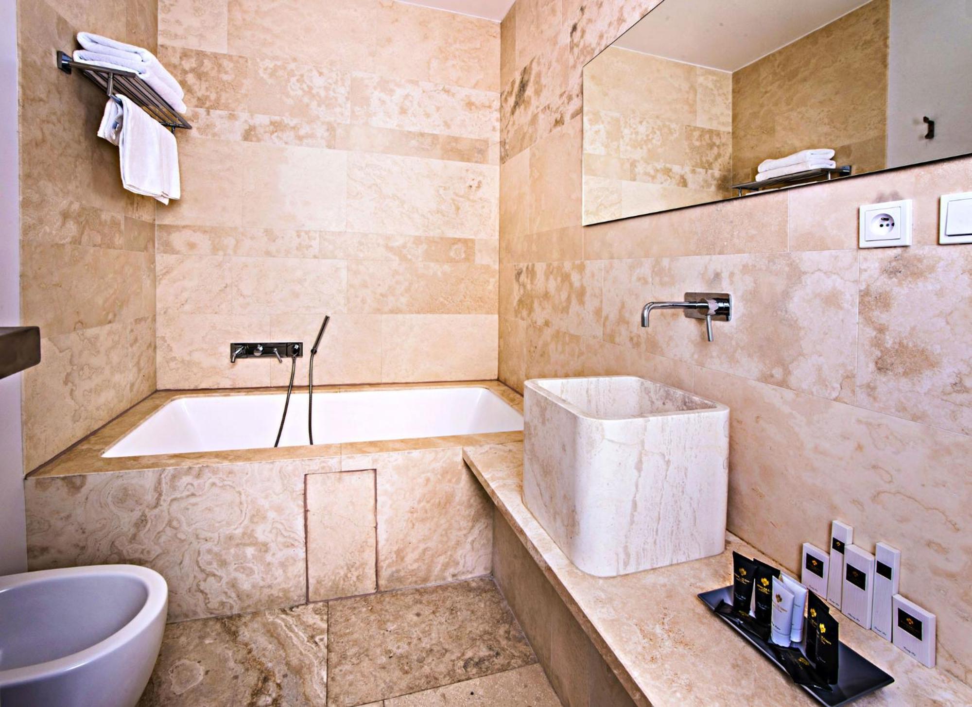Superior Double or Twin Room with Square View