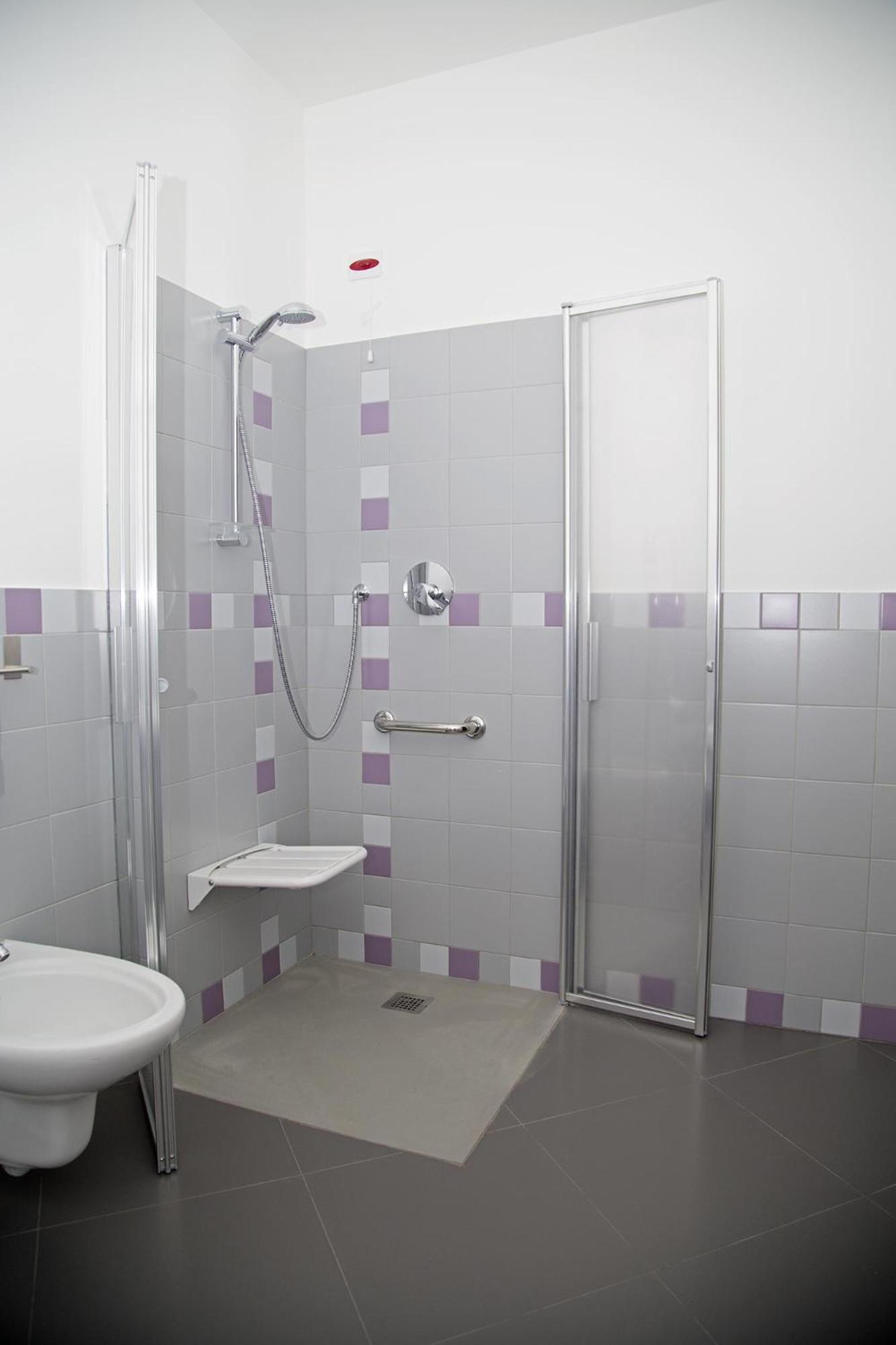 Double Or Twin Room - Disability Access photo 2