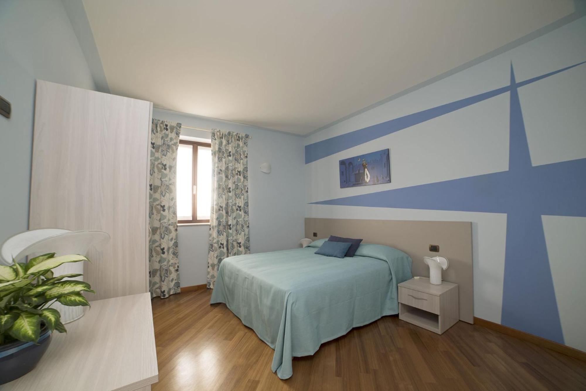 Double Or Twin Room With Private Bathroom photo 2