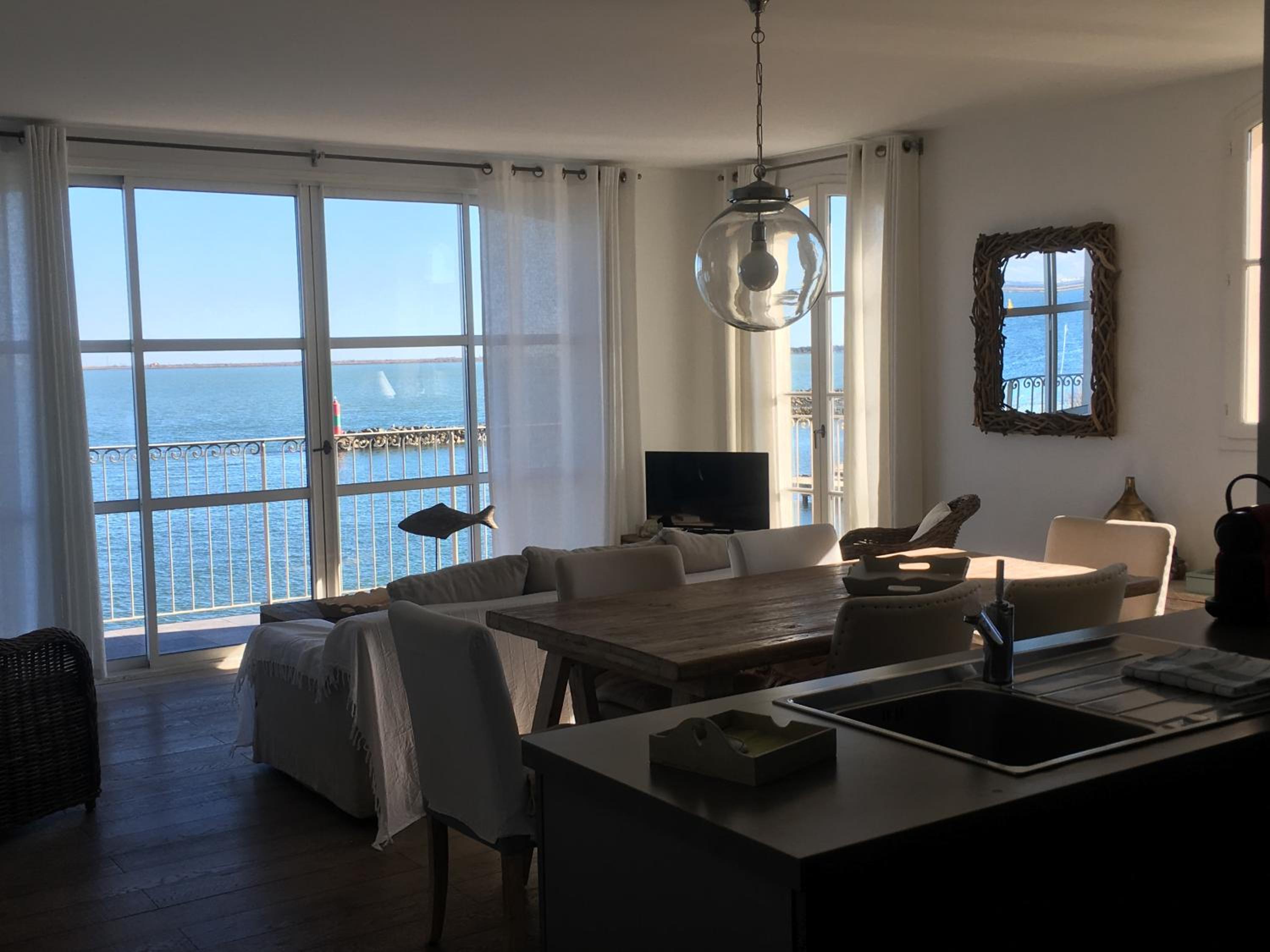 Apartment photo 1