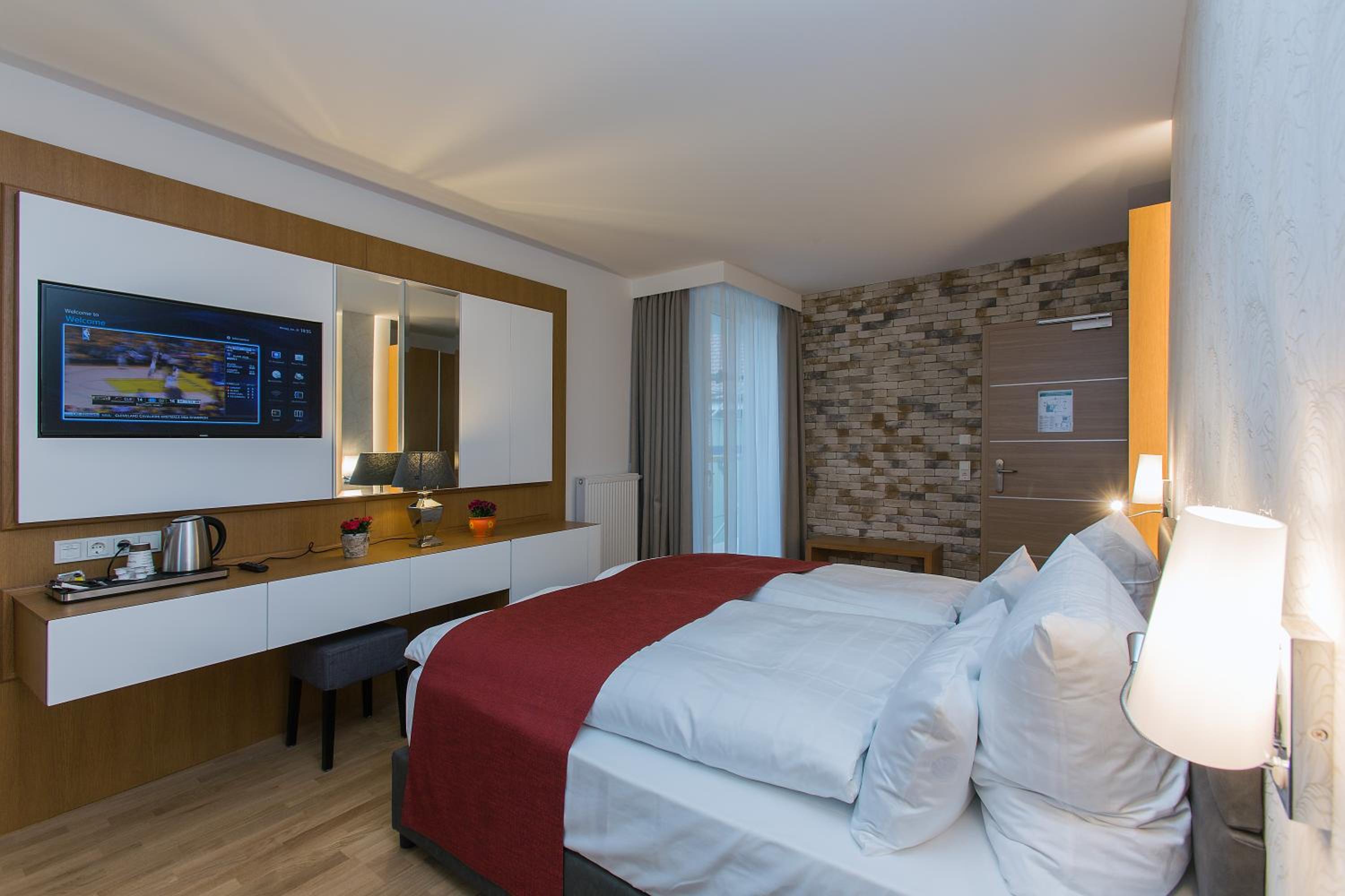 Deluxe Double Room - Photo 1