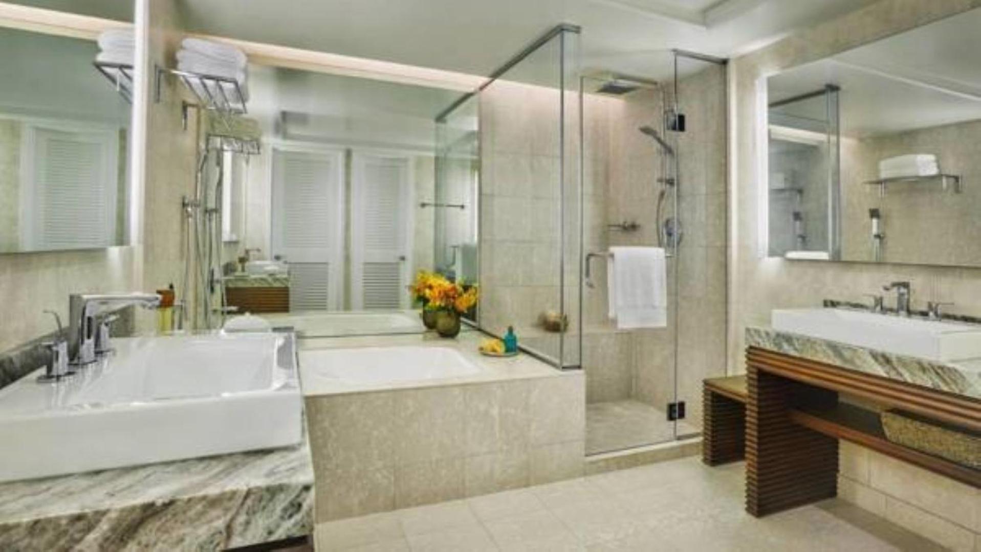 Resort King Room - Photo 2