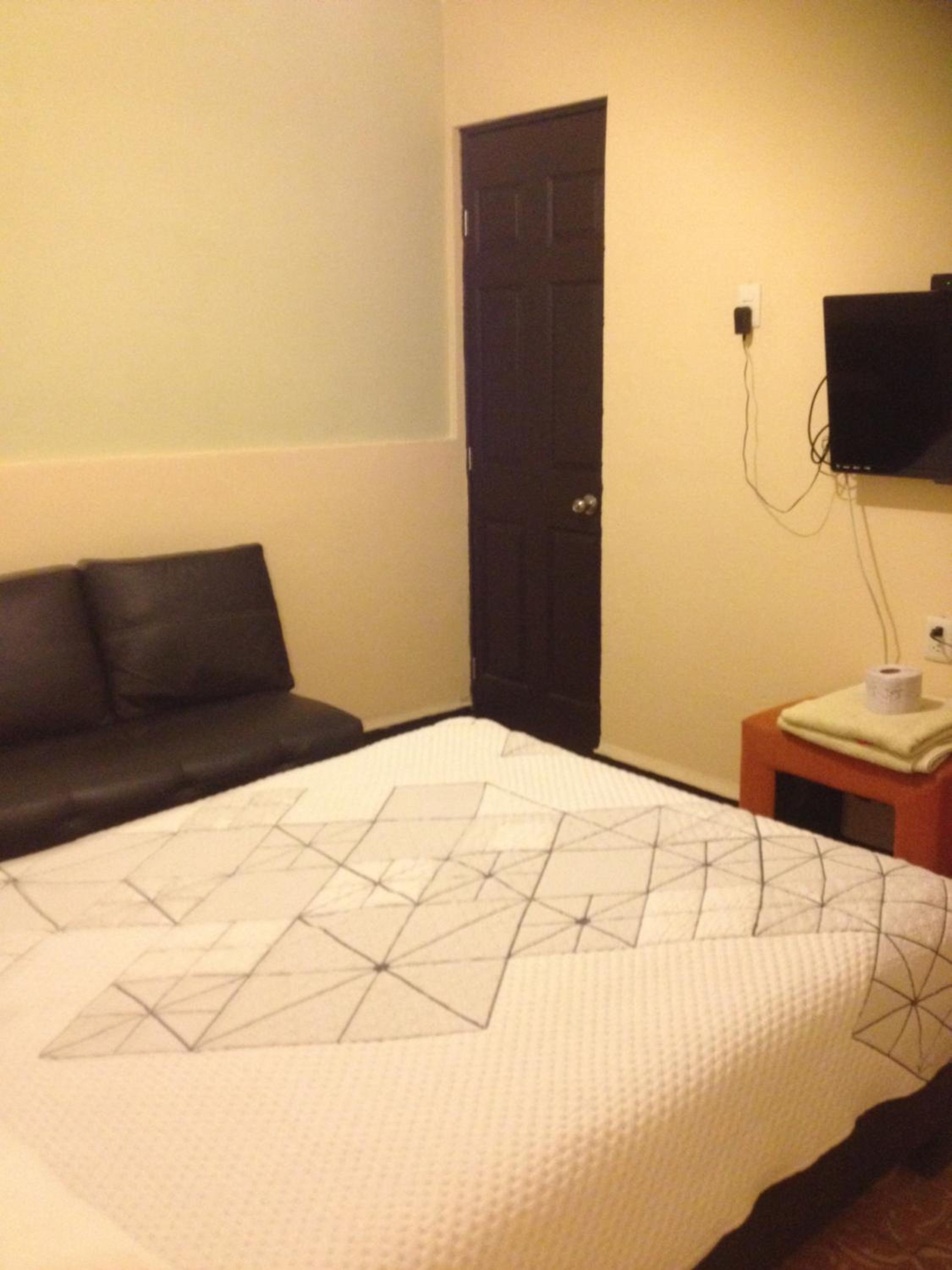 Family Apartment - Photo 19
