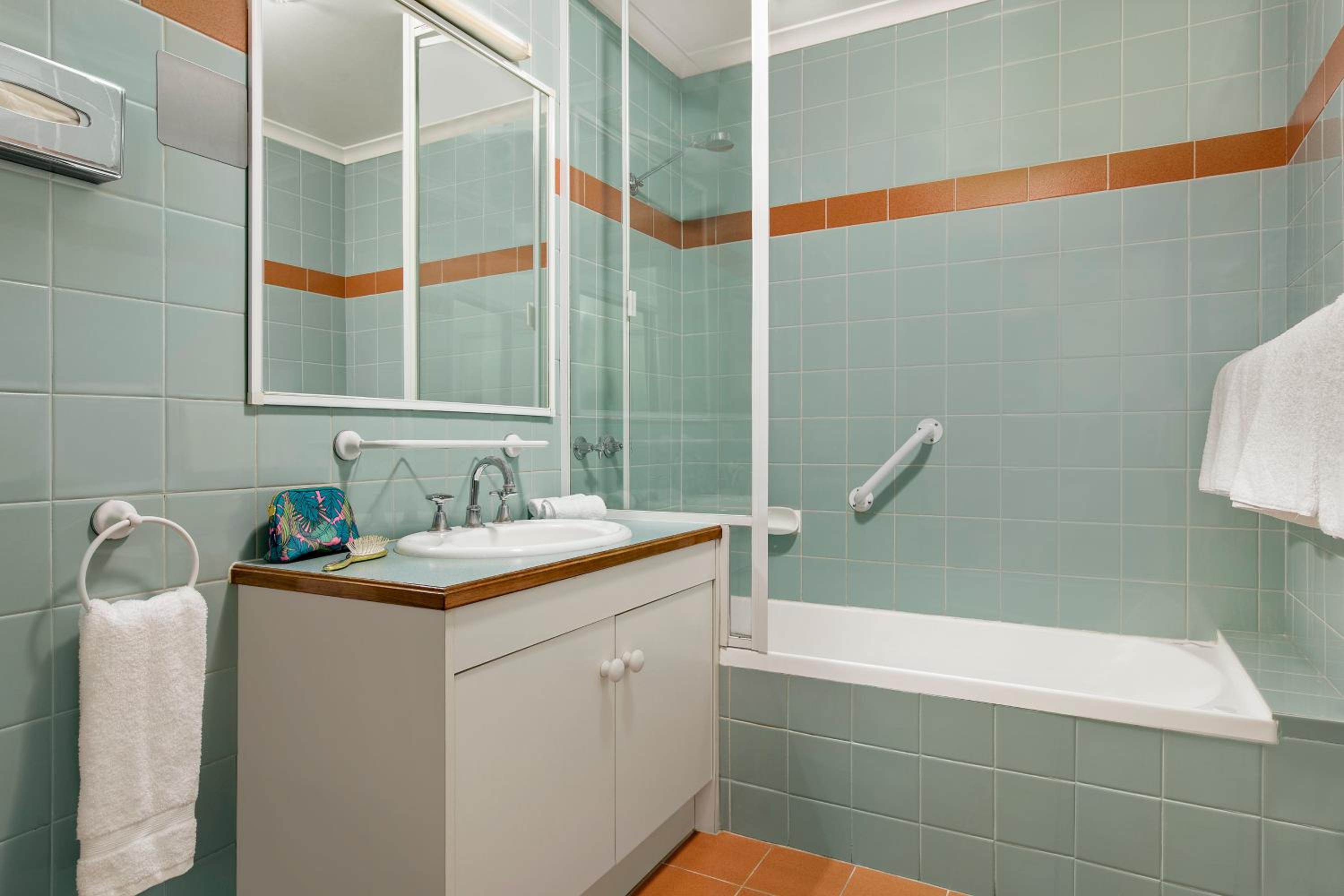 Queen Room - Serviced - Photo 2
