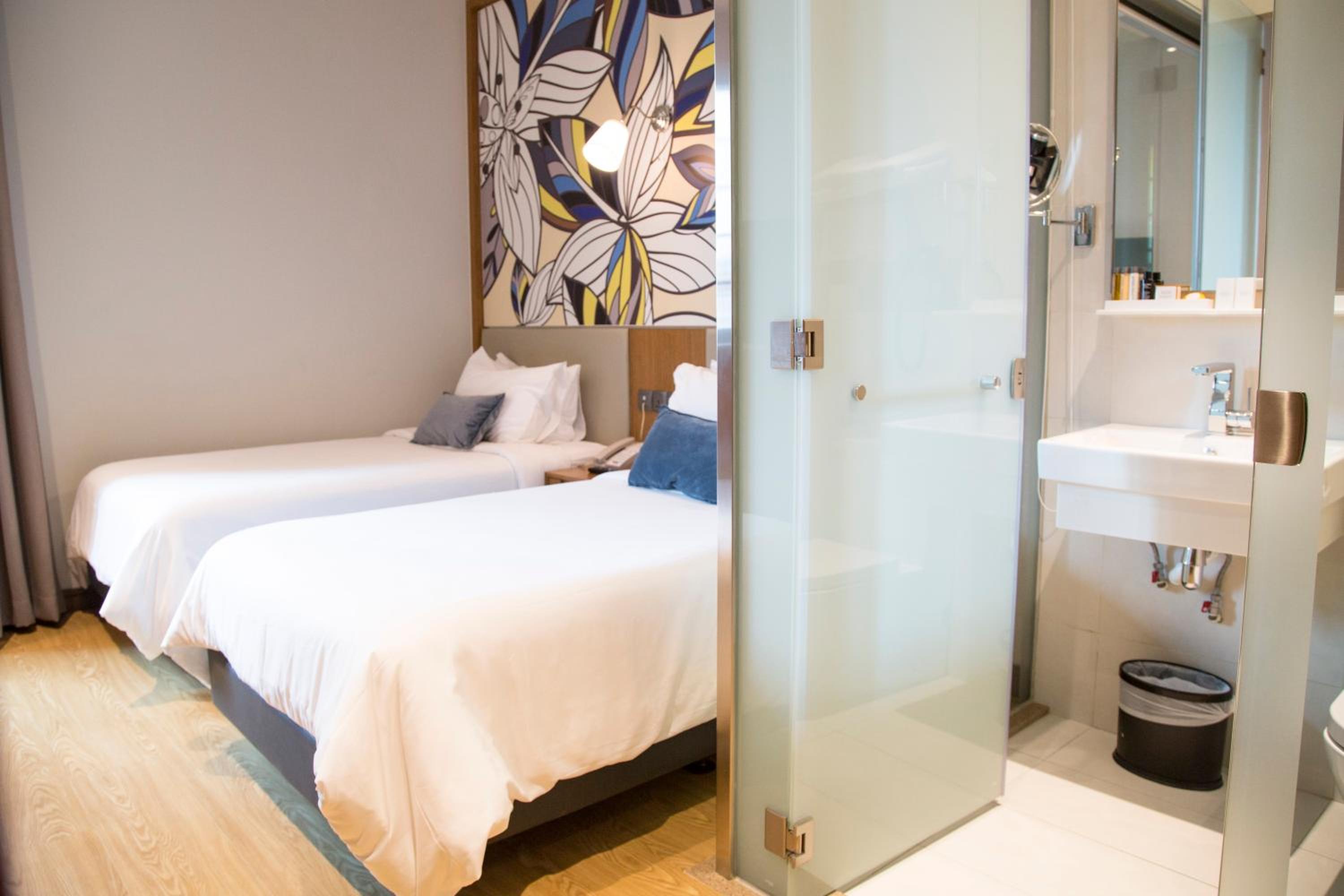 Deluxe Twin Room photo 3