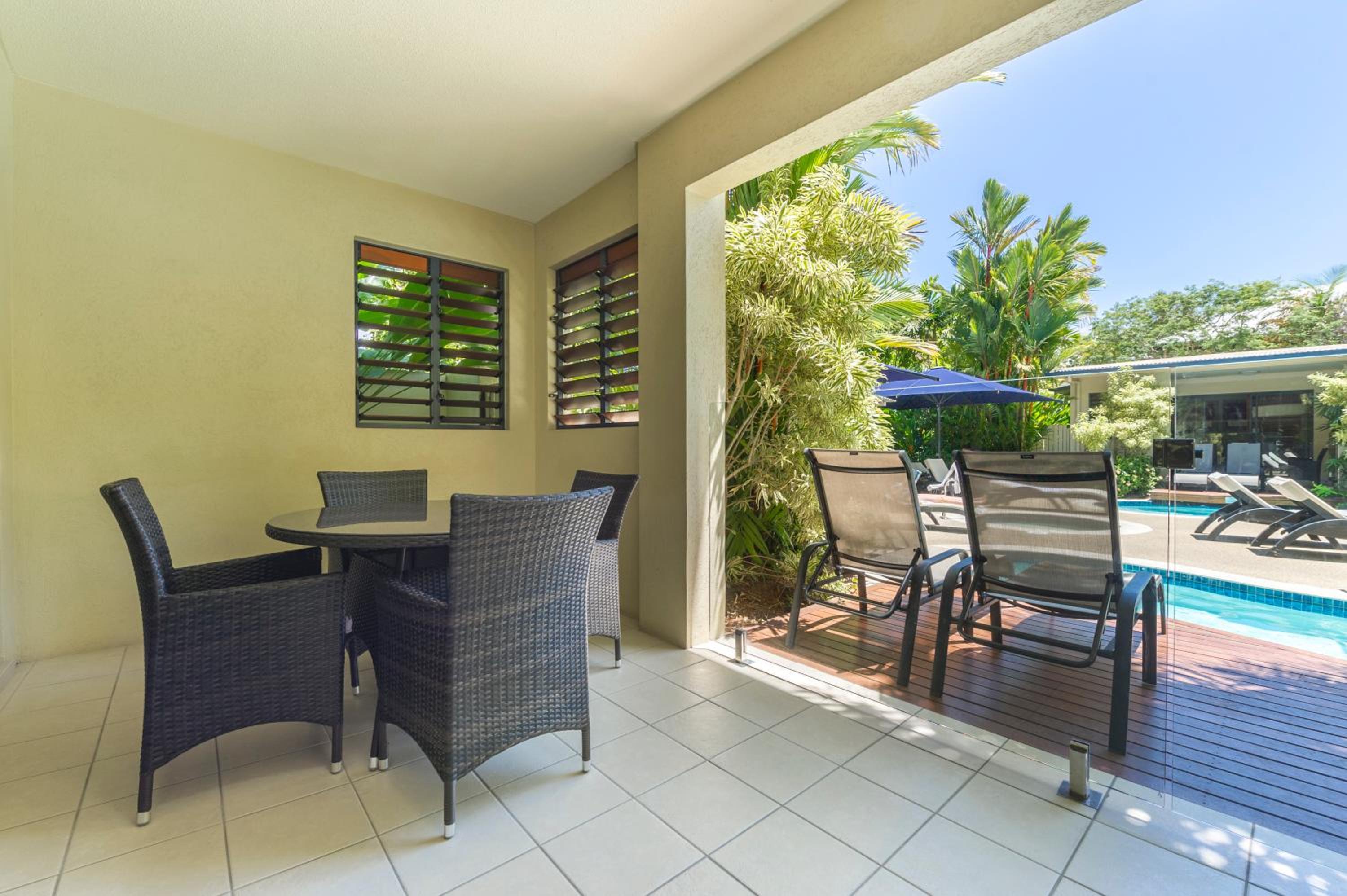 1 Bedroom Pool Access - Photo 12