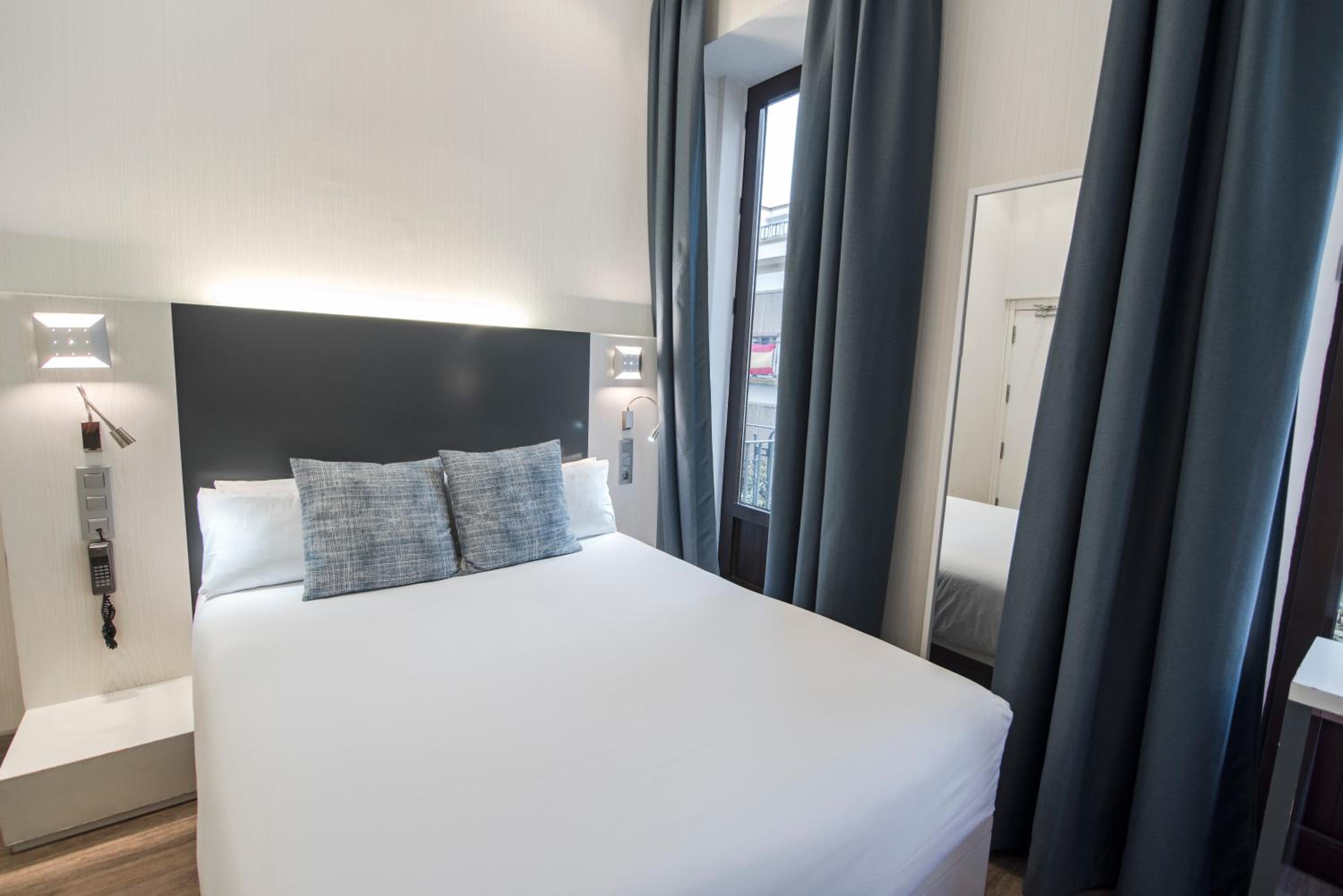 Double Room - Photo 1