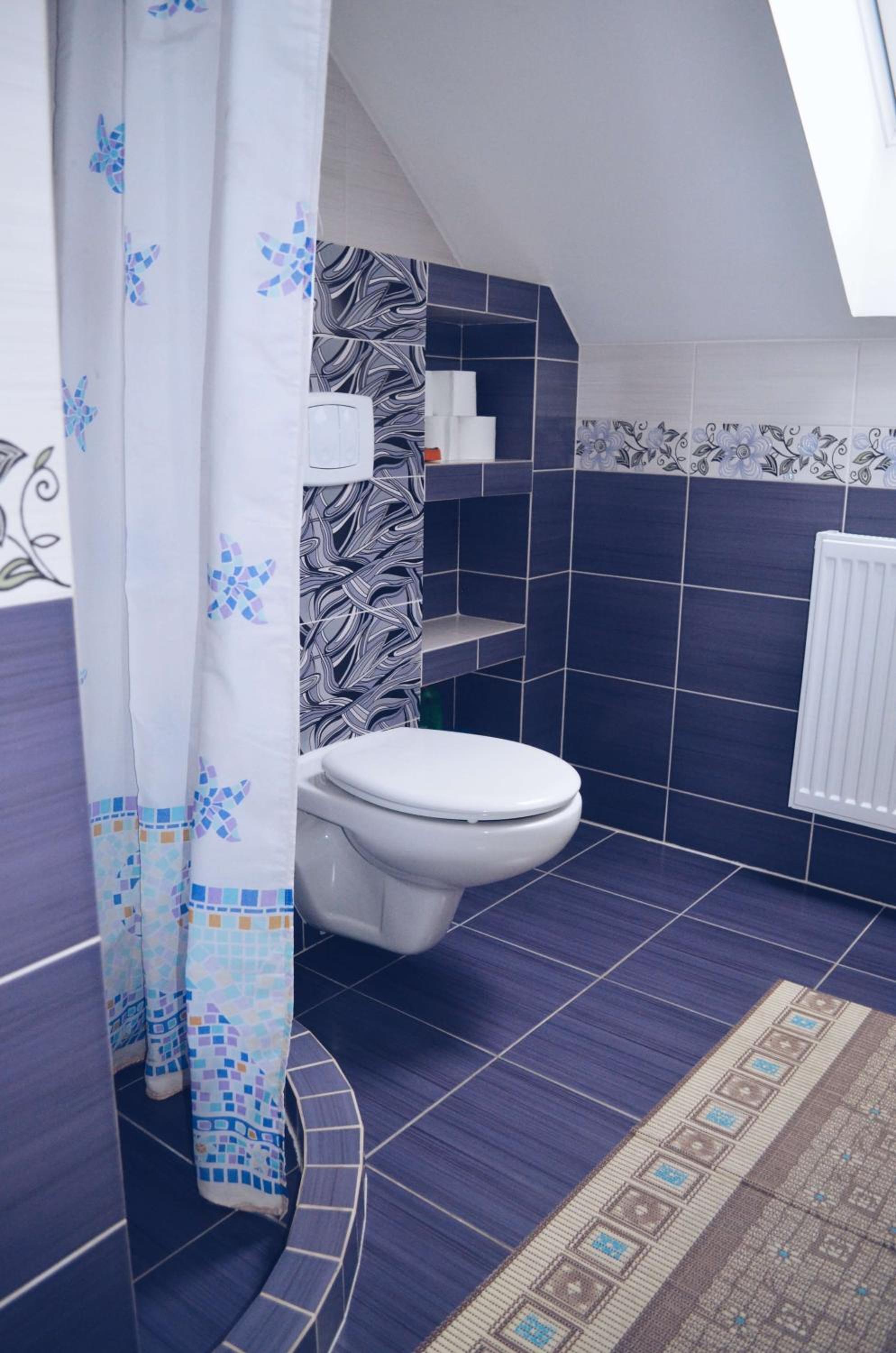 Twin Room With Shared Bathroom photo 3