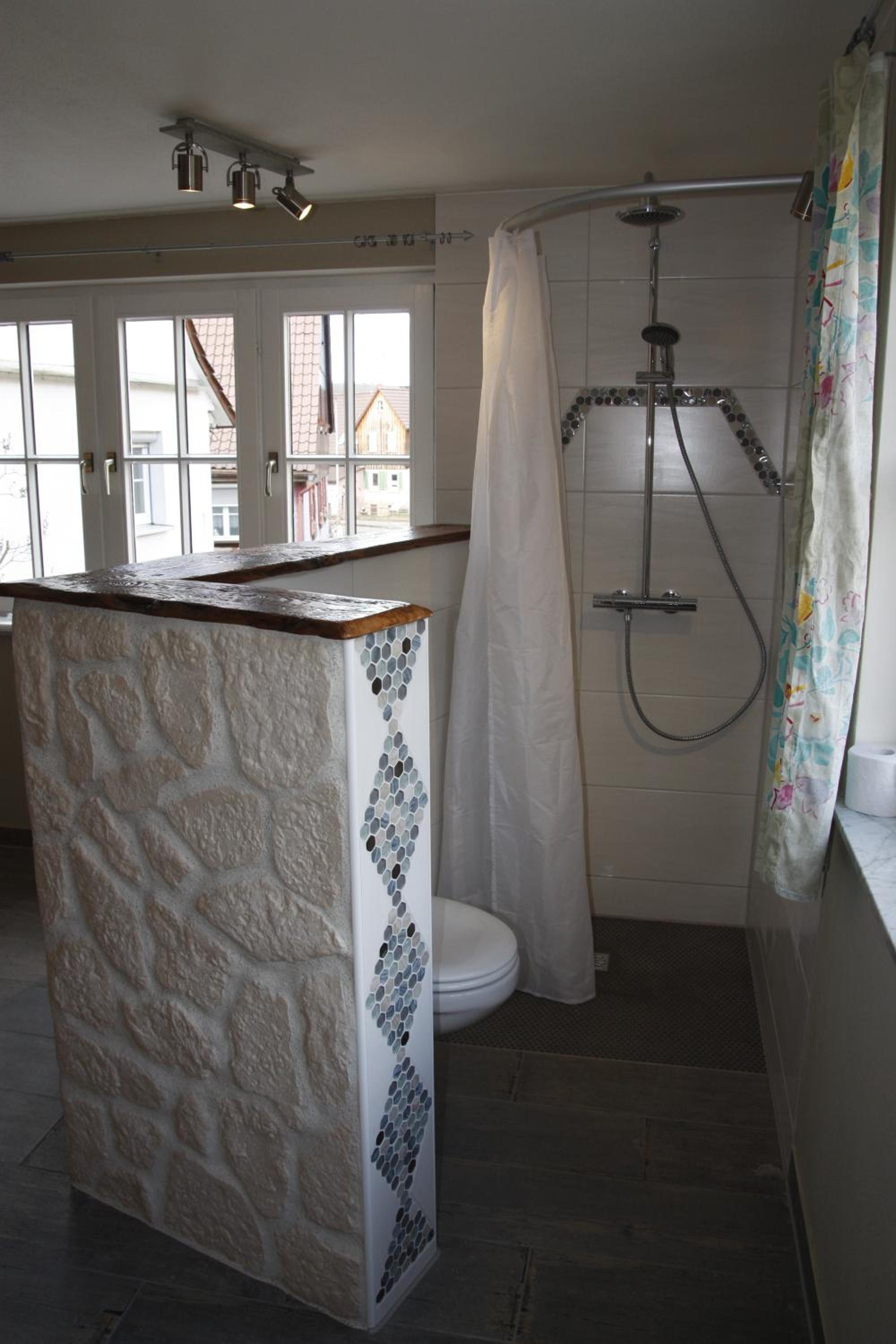 Double Room with Private Bathroom - Photo 12