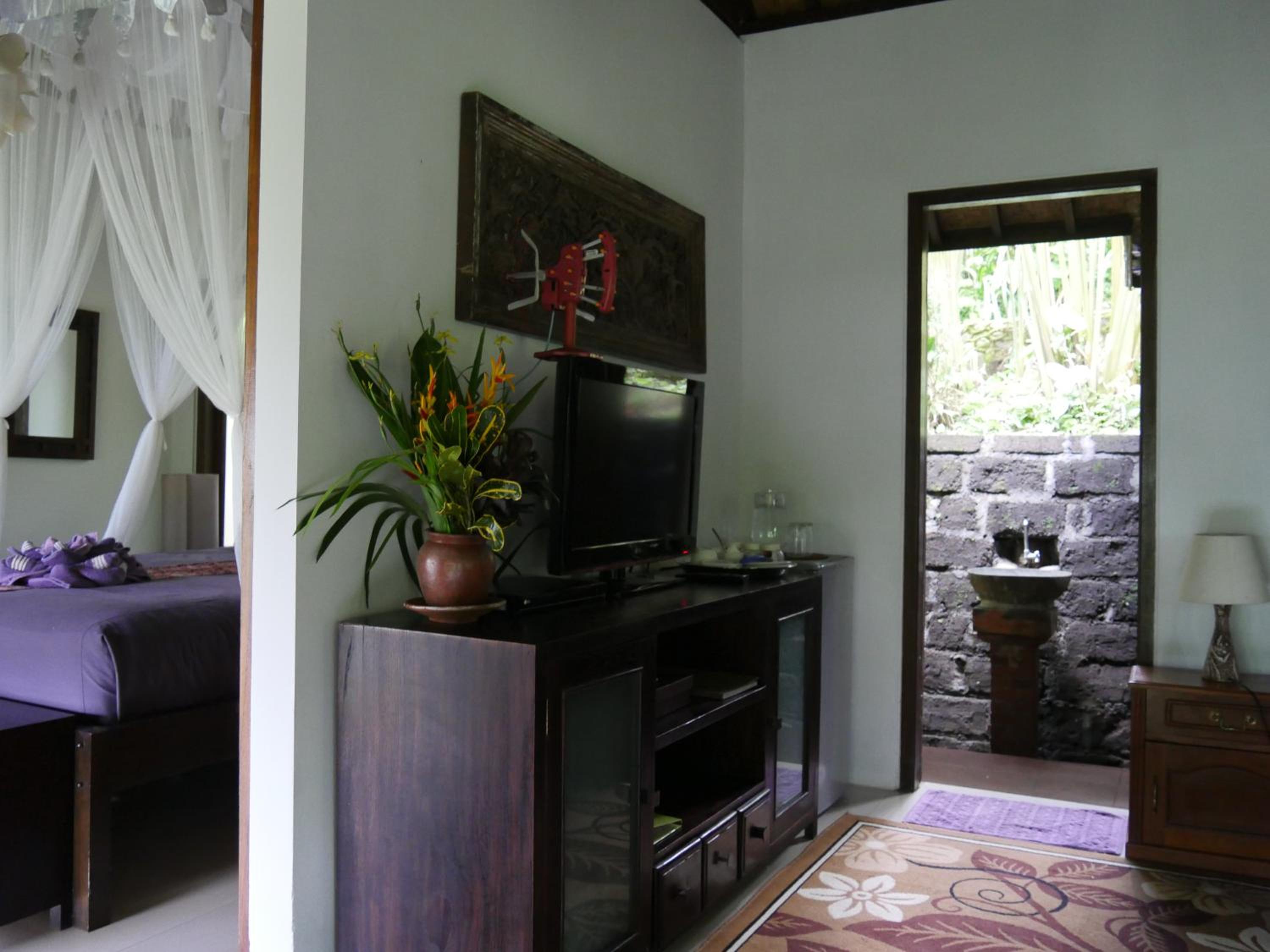 Deluxe Bungalow with Garden View photo 1