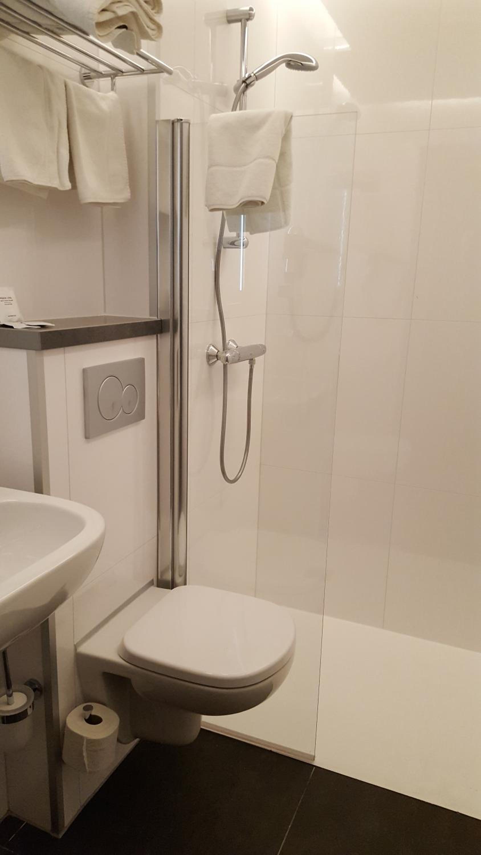 Double Room with Shower