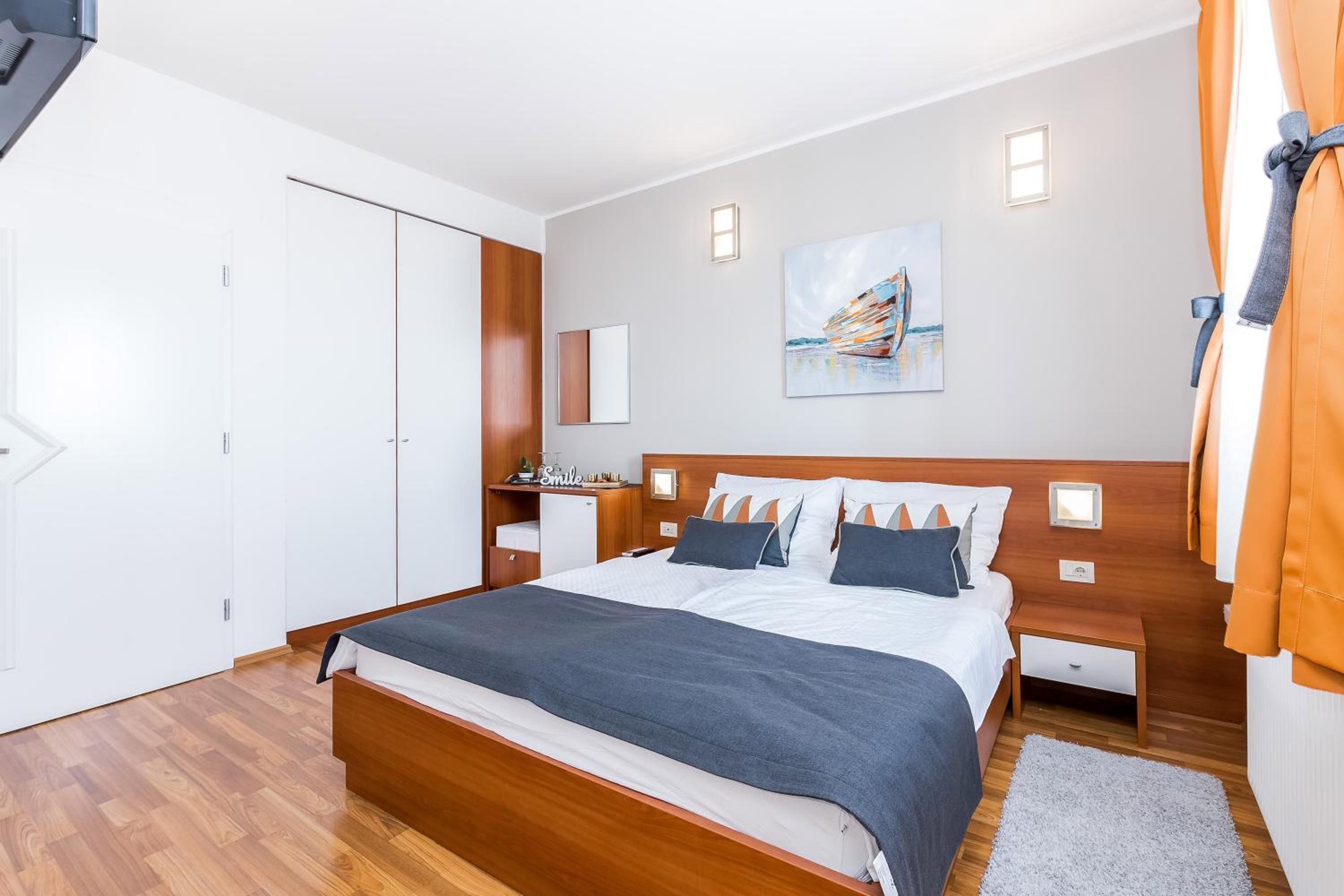 Standard Double Room - Photo 2