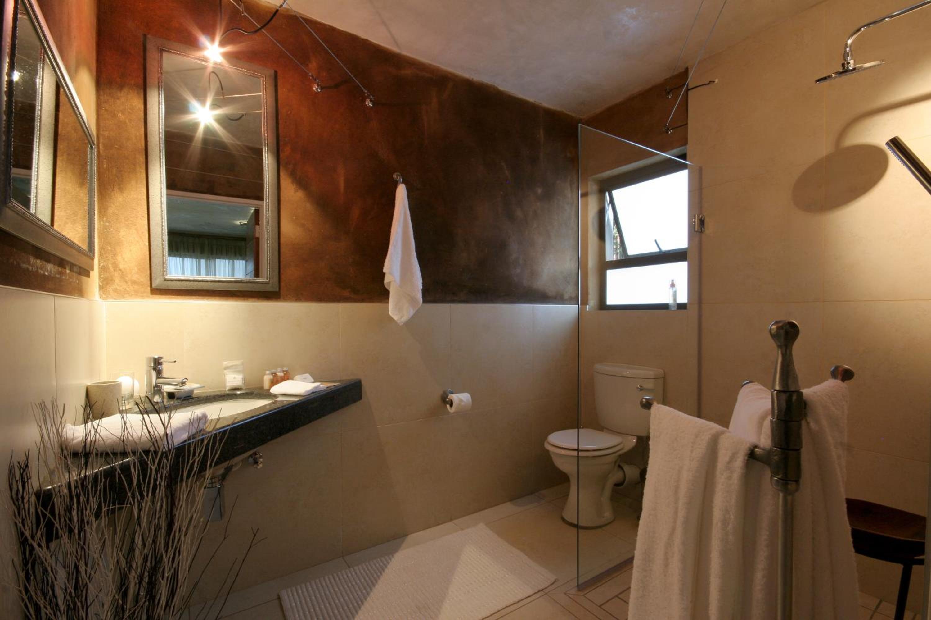 Luxury Suite photo 2