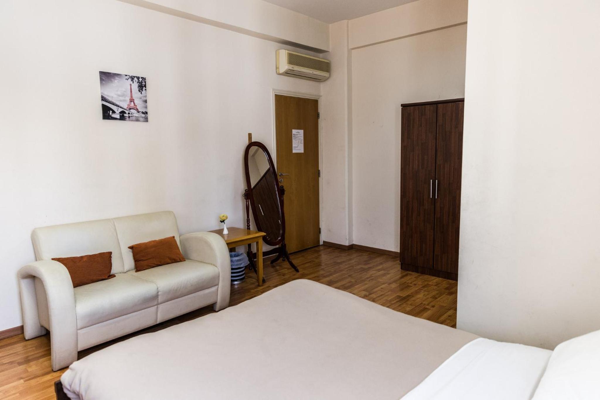 Double Room - Photo 3
